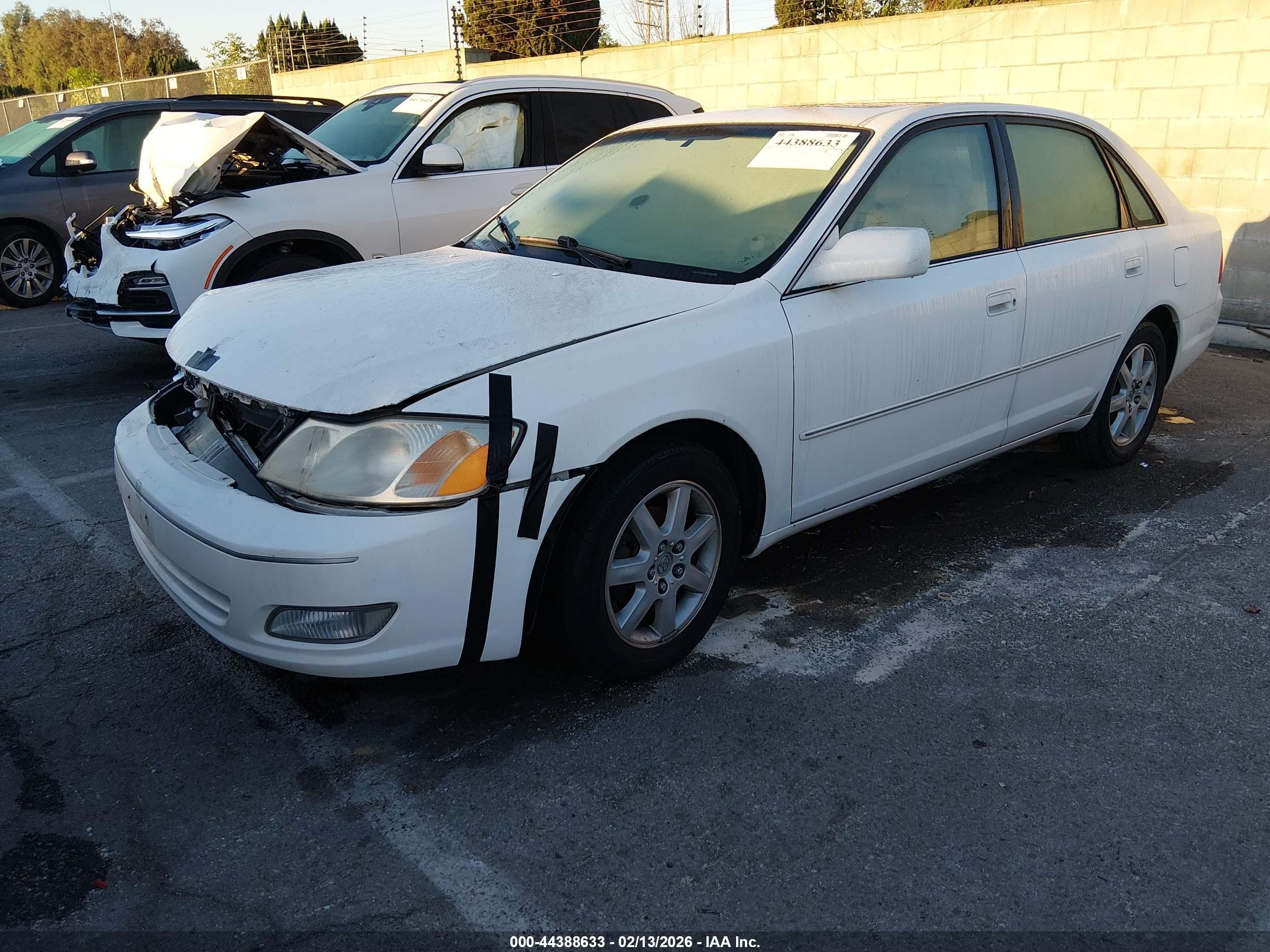 2000 Toyota Avalon Xls Белый vin: 4T1BF28B1YU103744