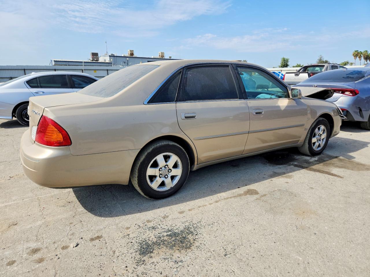 2001 Toyota Avalon Xl Gold vin: 4T1BF28B21U177261