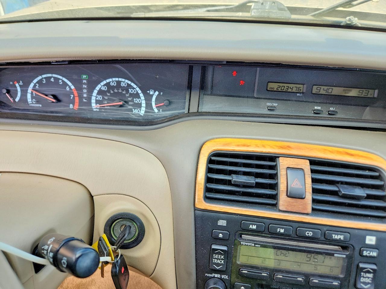 2001 Toyota Avalon Xl Gold vin: 4T1BF28B21U177261