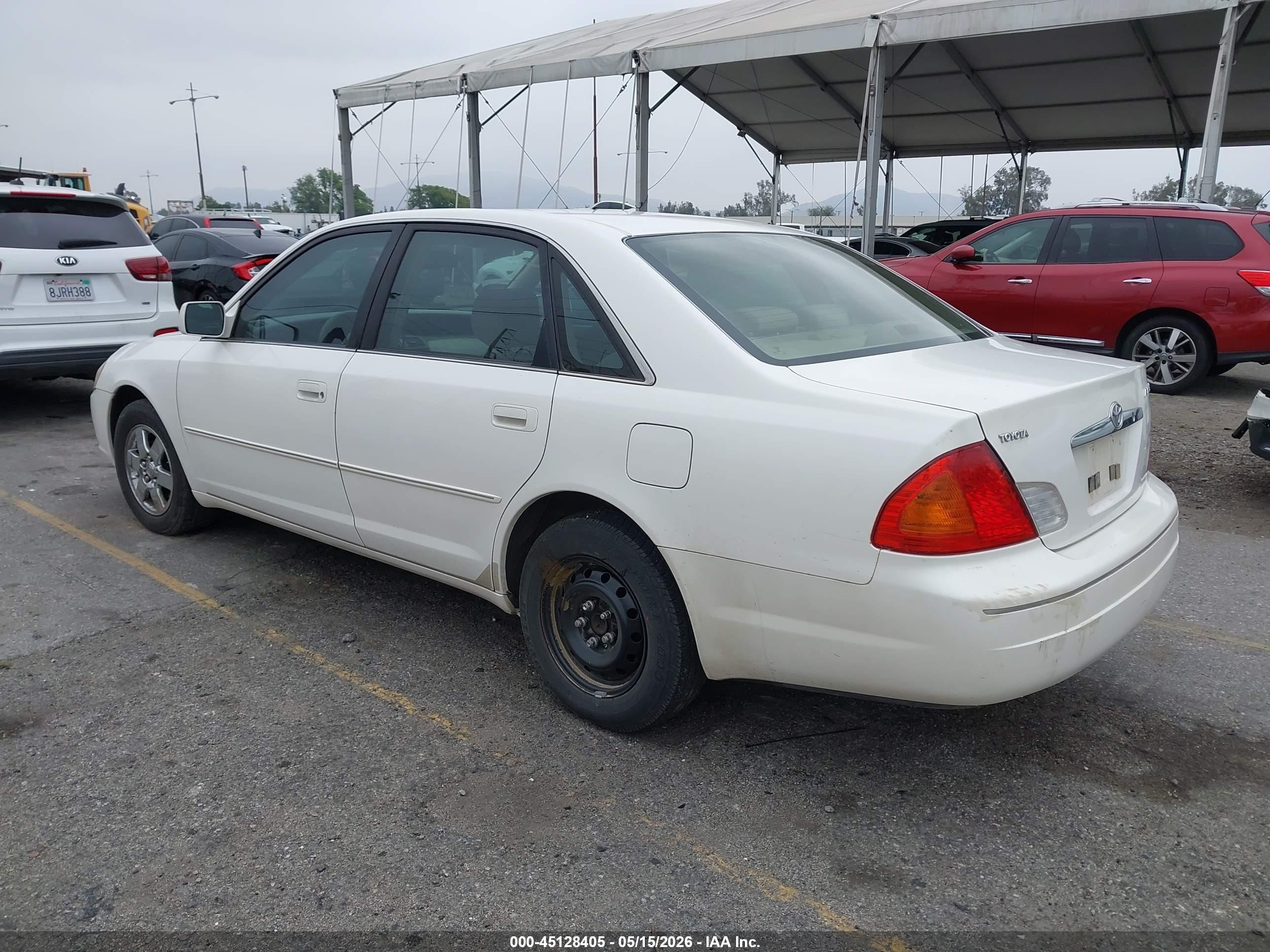 2002 Toyota Avalon Xl Белый vin: 4T1BF28B22U242918