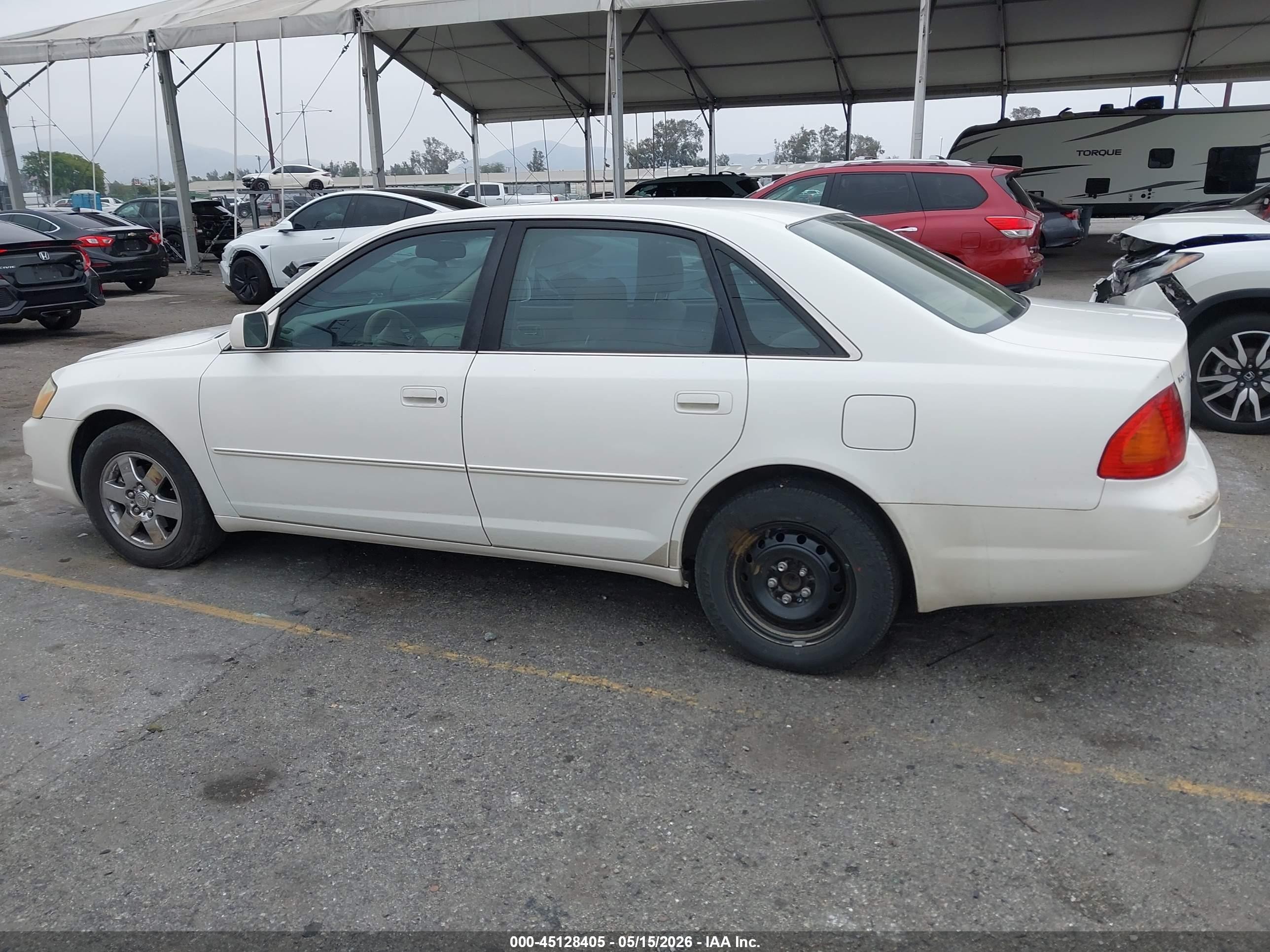2002 Toyota Avalon Xl Белый vin: 4T1BF28B22U242918