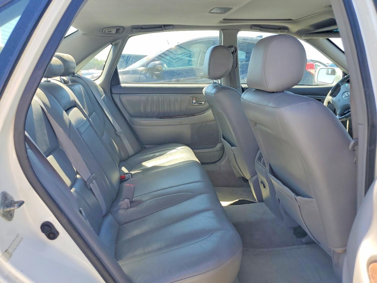2002 Toyota Avalon Xls White vin: 4T1BF28B22U253272