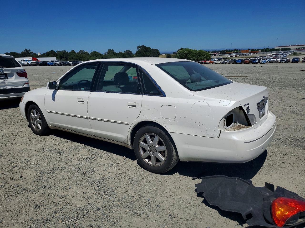 2002 Toyota Avalon Xls White vin: 4T1BF28B22U253272