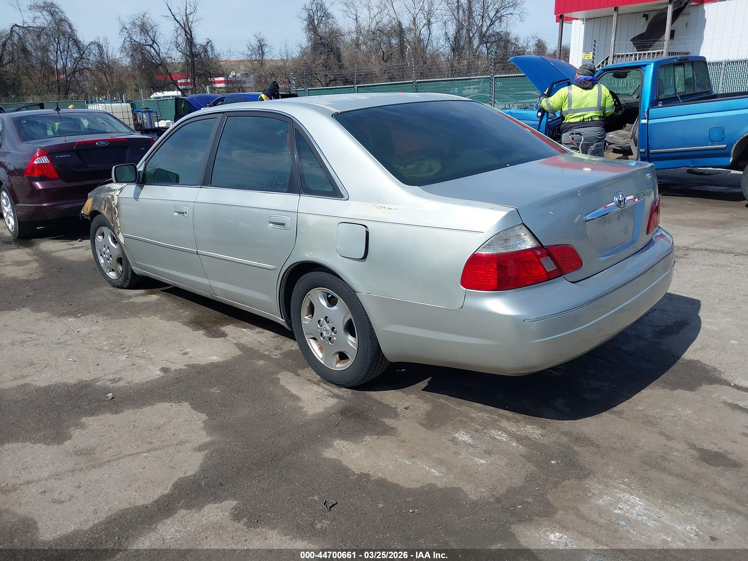 2004 Toyota Avalon Xls Серебряный vin: 4T1BF28B24U346554