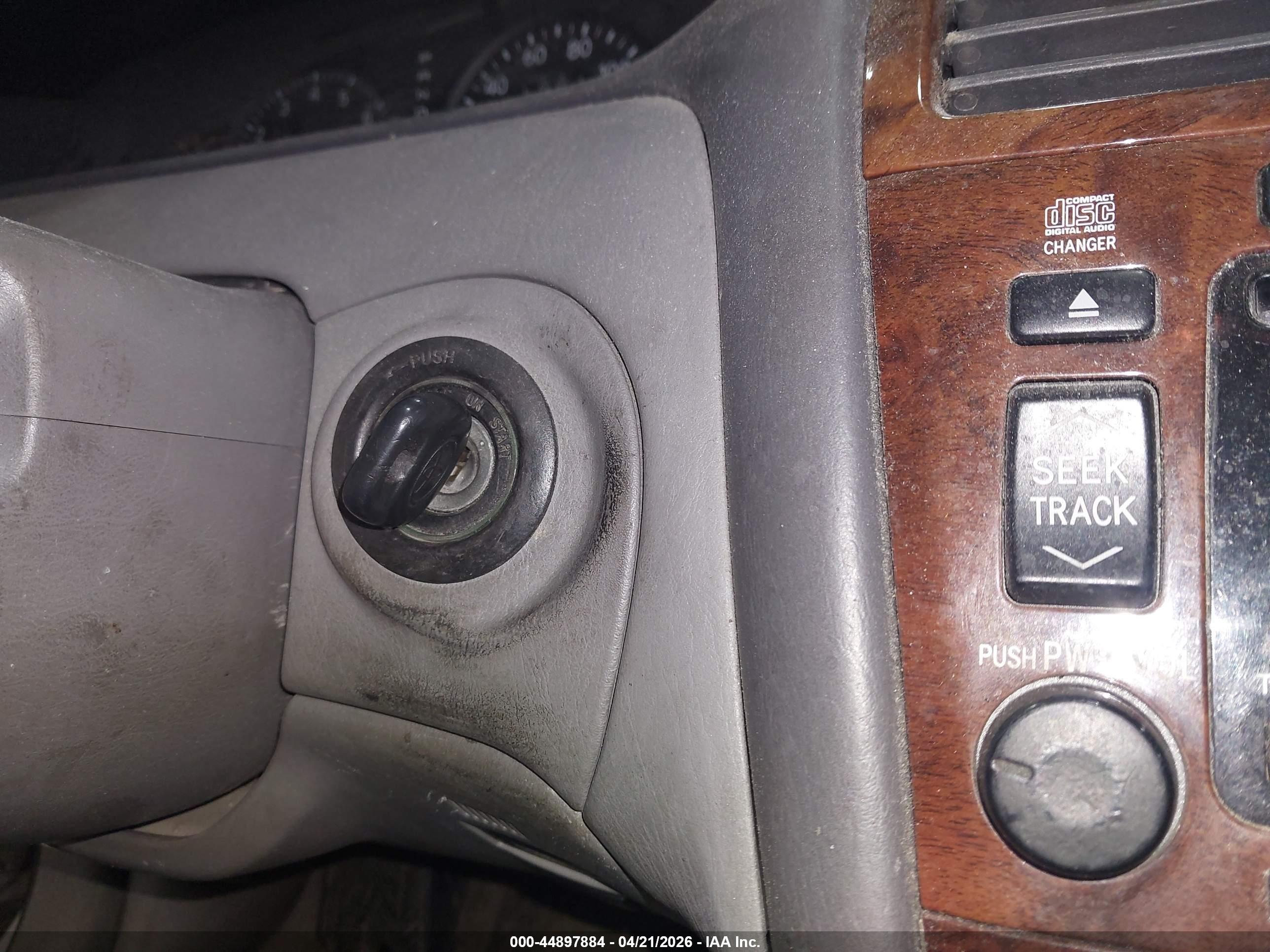 2004 Toyota Avalon Xls Серебряный vin: 4T1BF28B24U386102