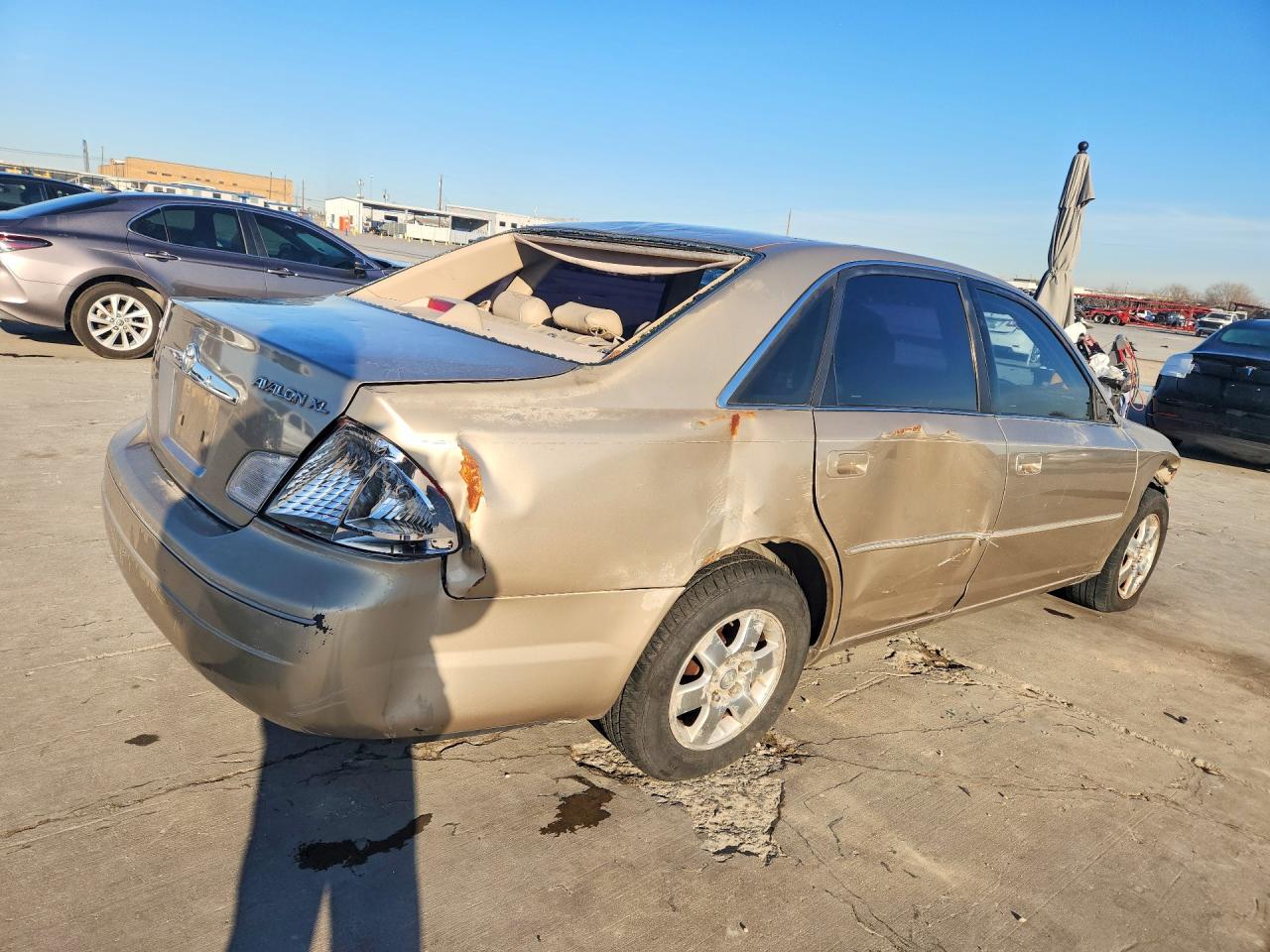 2000 Toyota Avalon Xl Tan vin: 4T1BF28B2YU005550