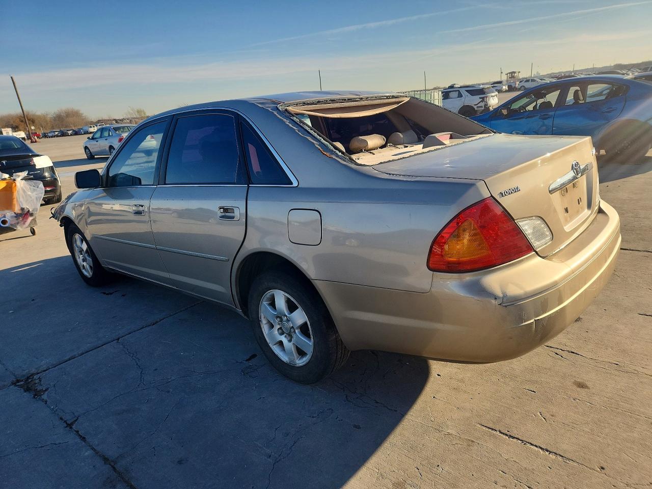 2000 Toyota Avalon Xl Tan vin: 4T1BF28B2YU005550