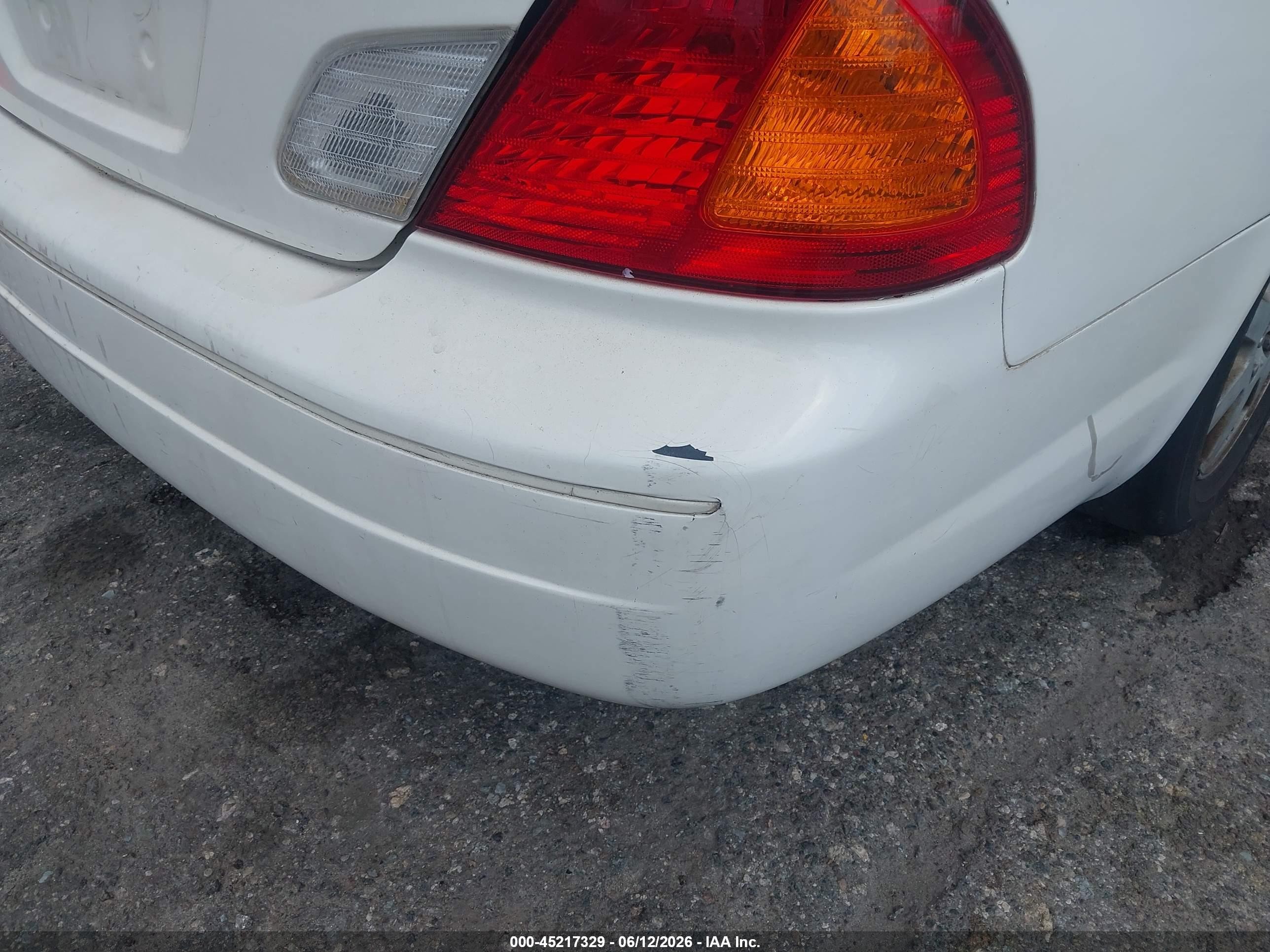 2000 Toyota Avalon Xls White vin: 4T1BF28B2YU045885