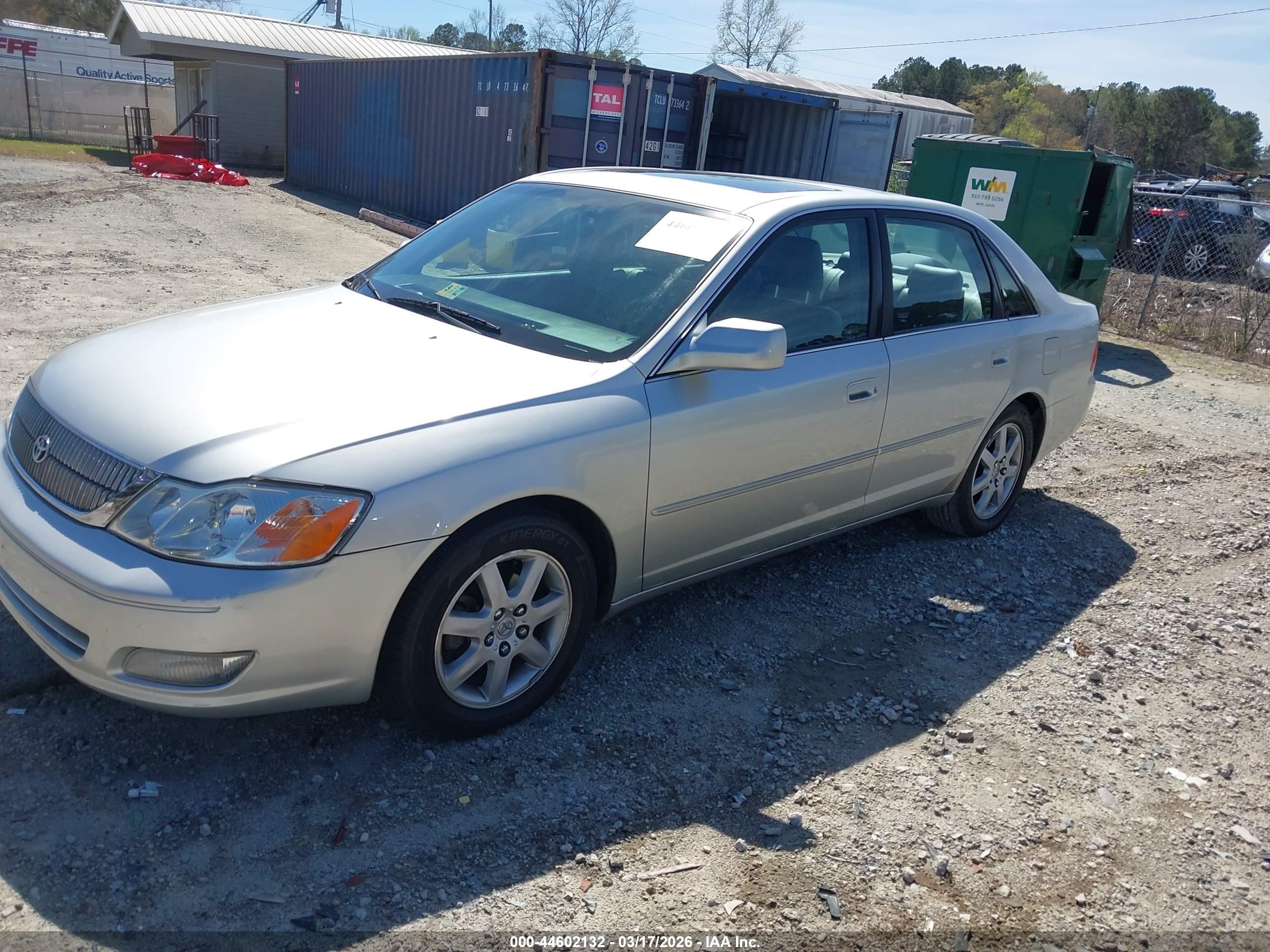 2000 Toyota Avalon Xls Silver vin: 4T1BF28B2YU051847