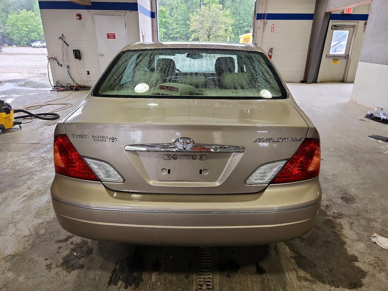 2000 Toyota Avalon Xls Tan vin: 4T1BF28B2YU069037