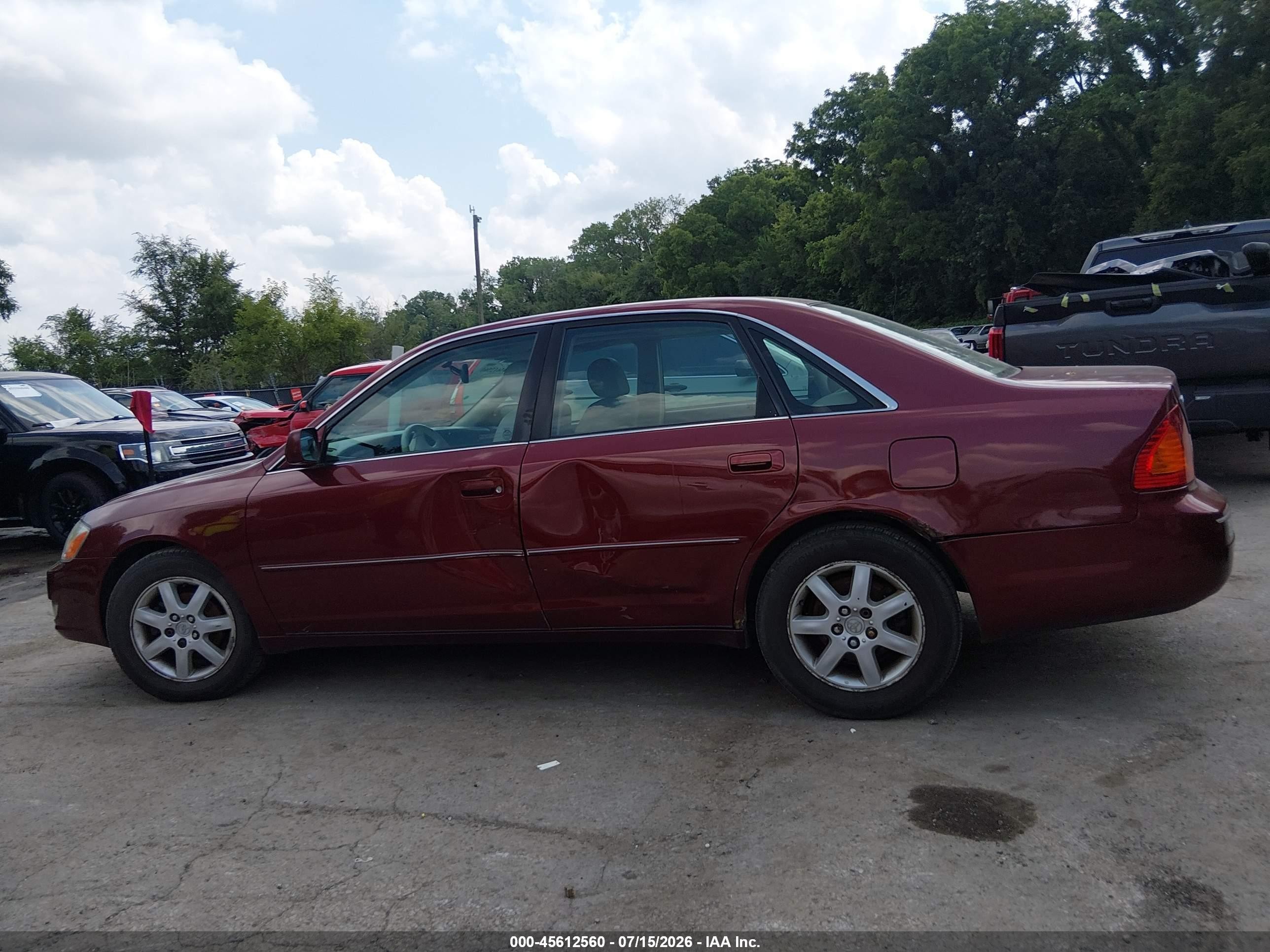 2001 Toyota Avalon Xls Maroon vin: 4T1BF28B31U178676