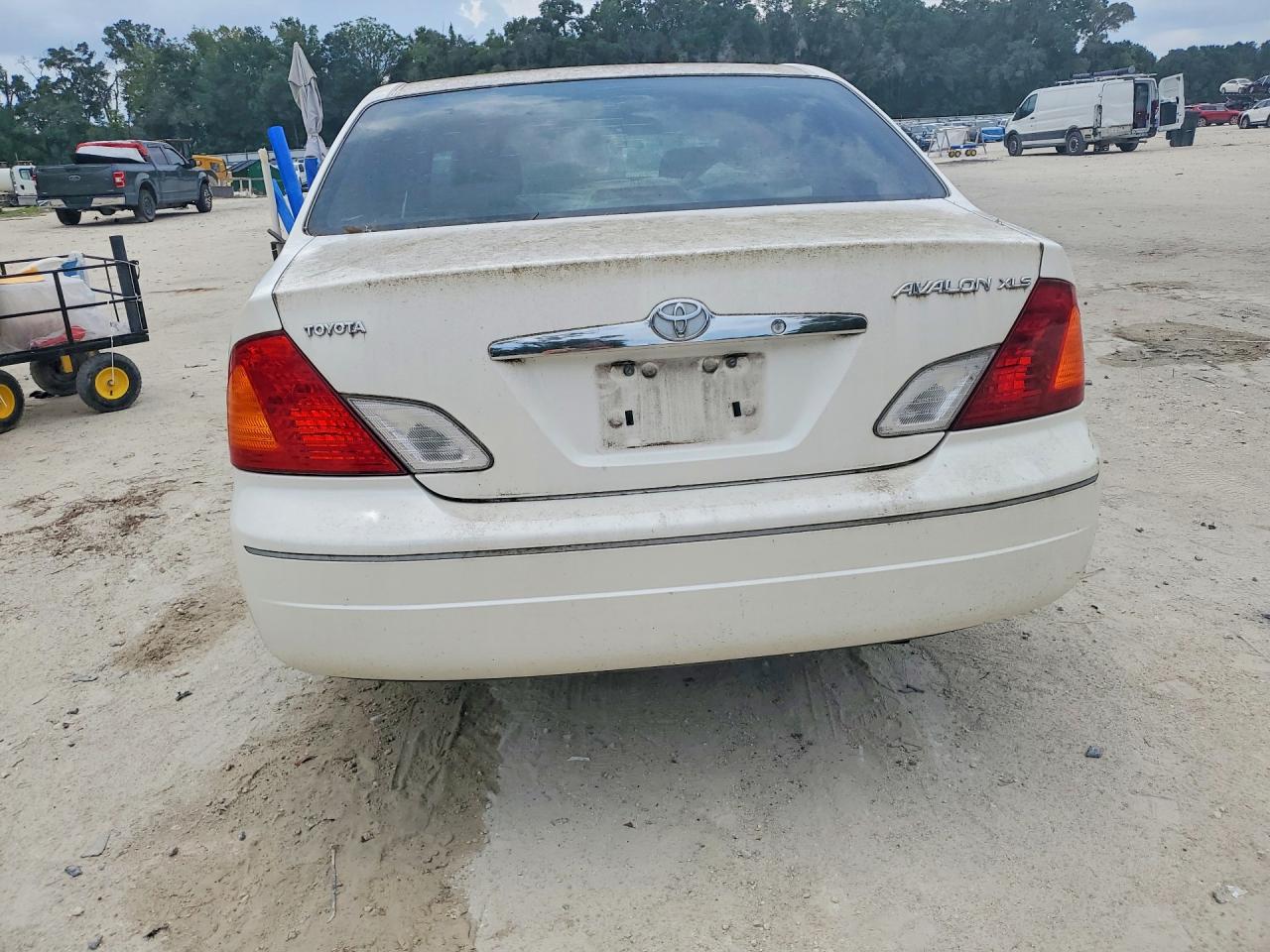 2002 Toyota Avalon Xls White vin: 4T1BF28B32U245777