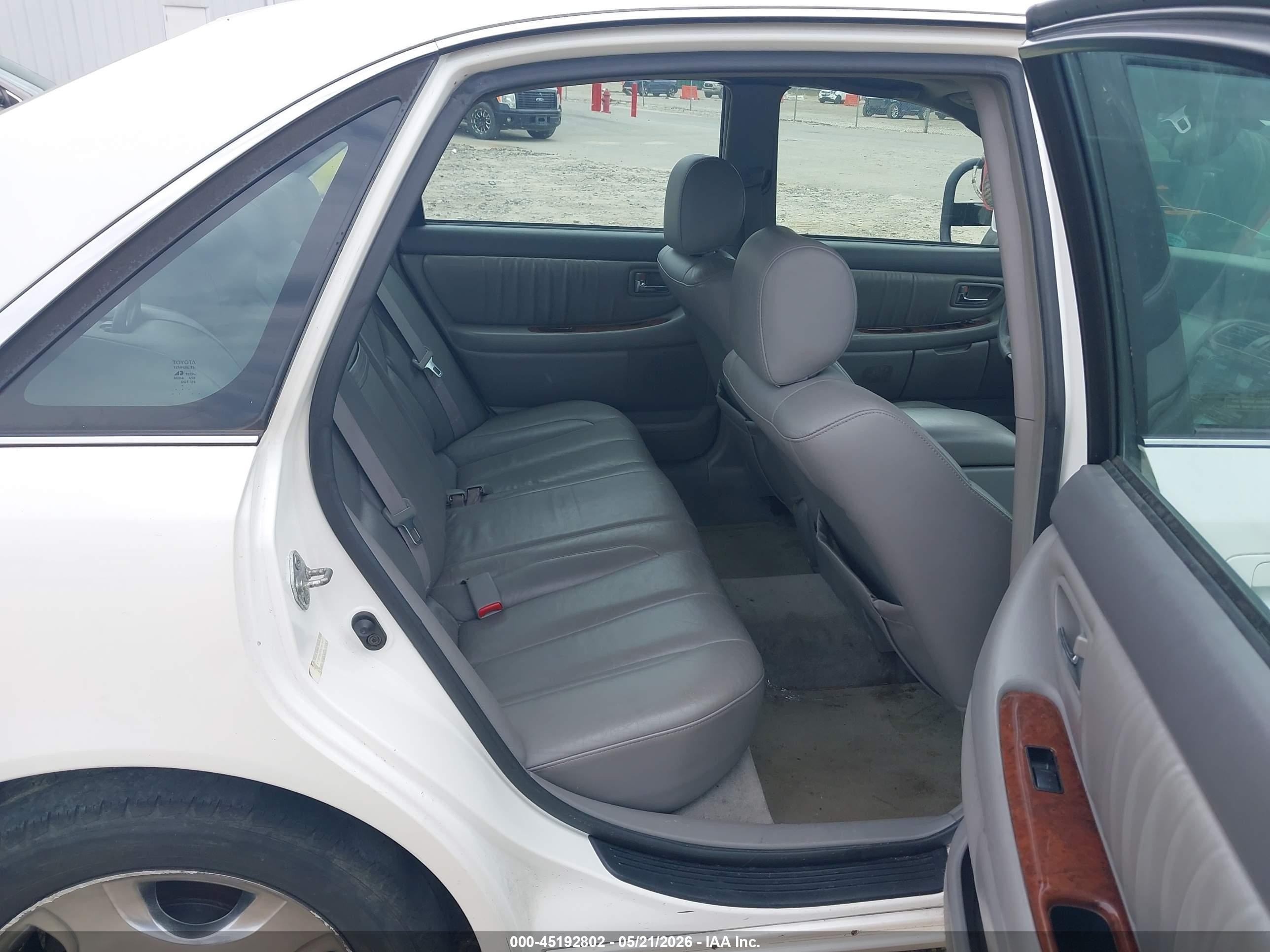 2003 Toyota Avalon Xls White vin: 4T1BF28B33U281390