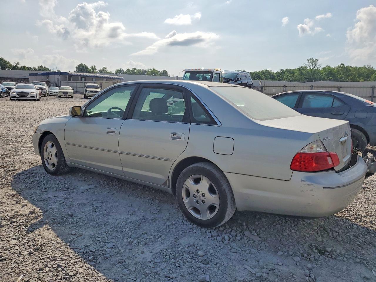 2004 Toyota Avalon Xls Silver vin: 4T1BF28B34U344165