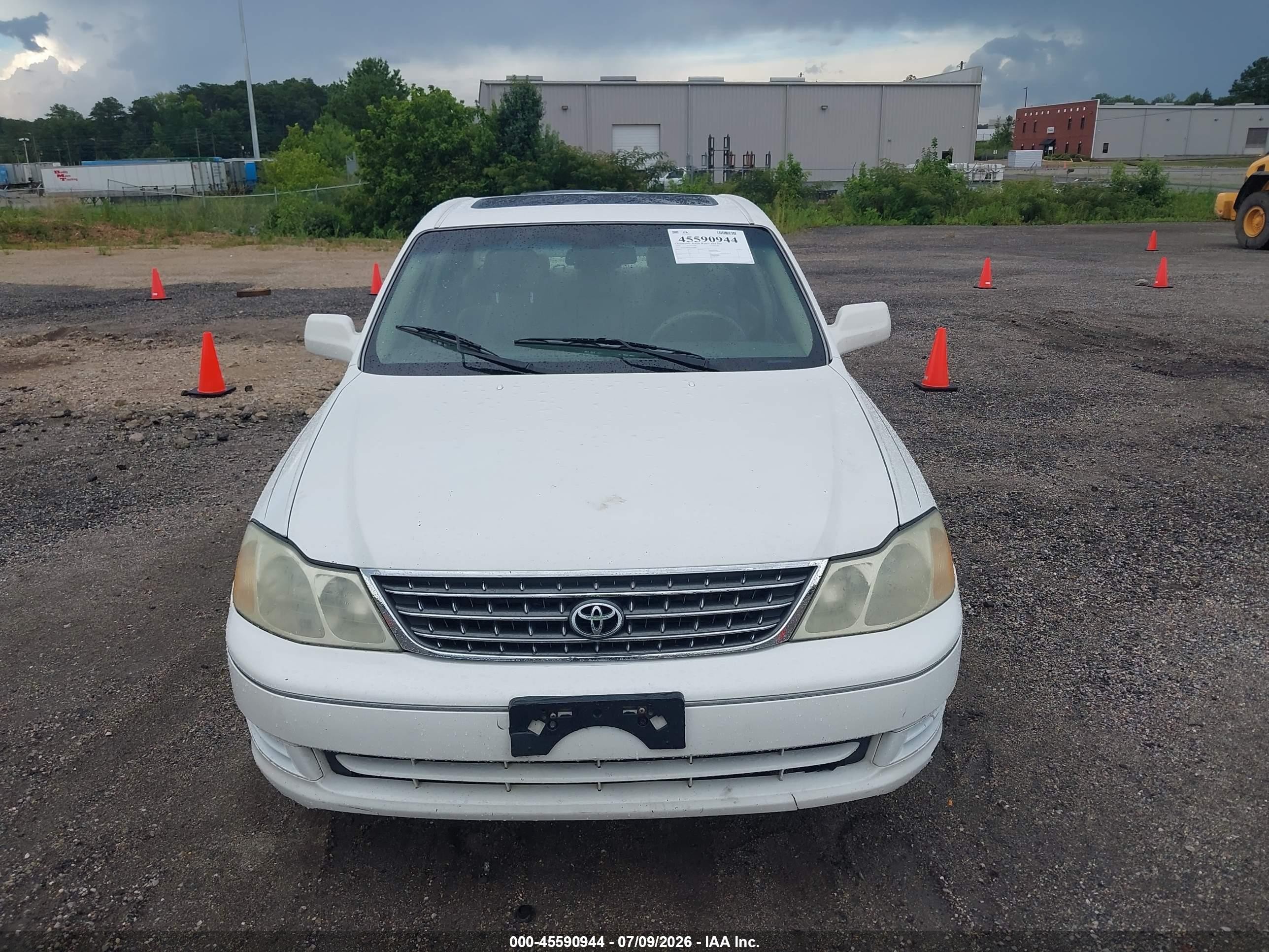 2004 Toyota Avalon Xl White vin: 4T1BF28B34U369986