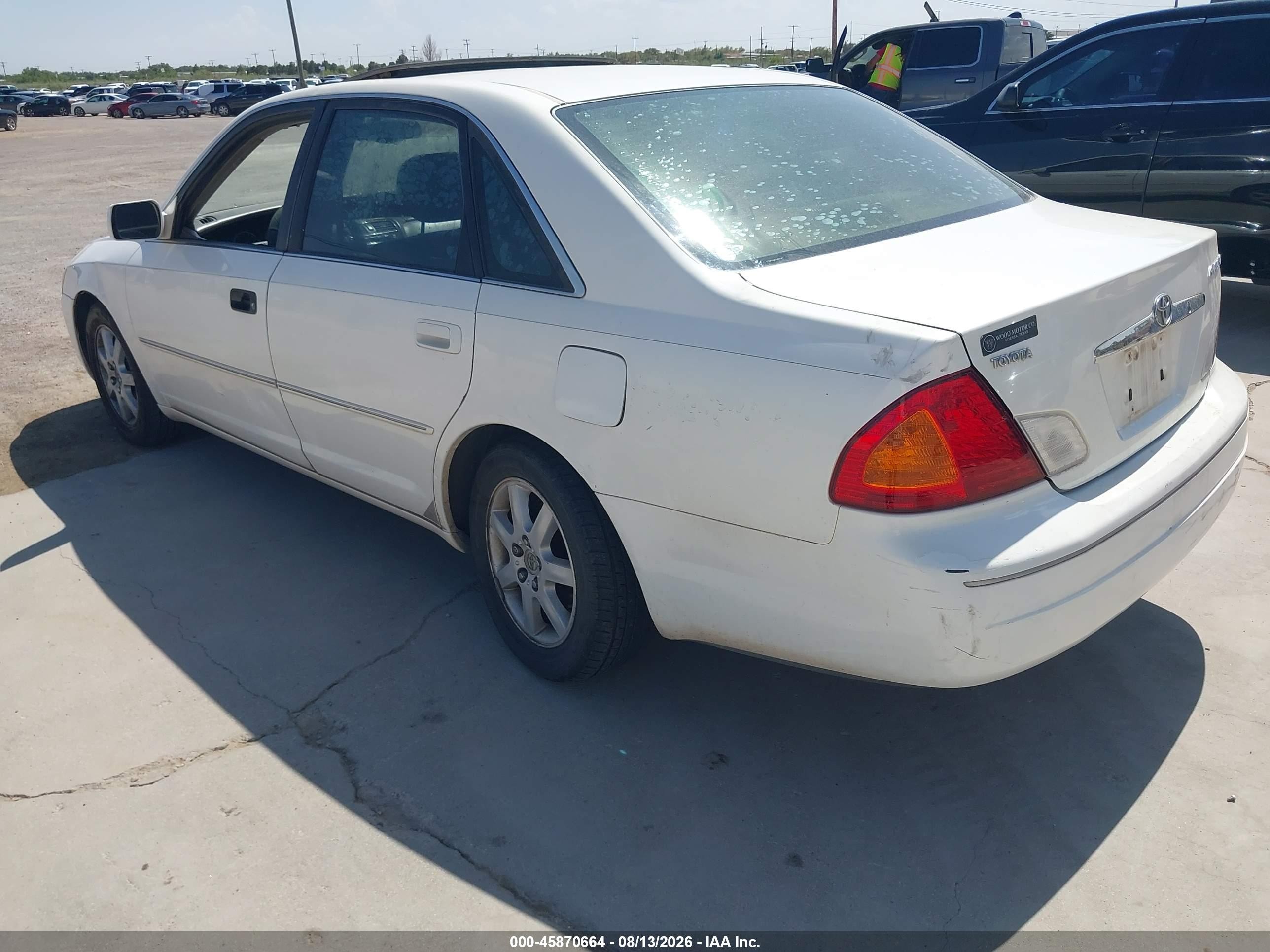 2000 Toyota Avalon Xls White vin: 4T1BF28B3YU020848
