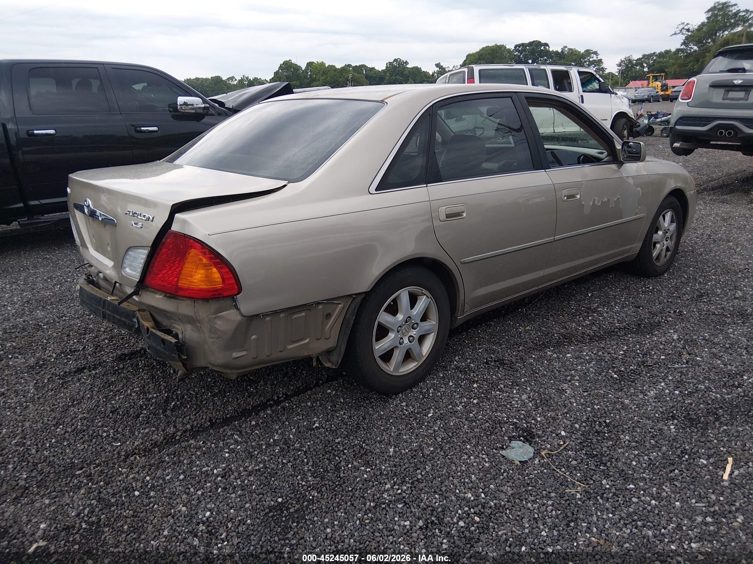 2000 Toyota Avalon Xls Gold vin: 4T1BF28B3YU057253