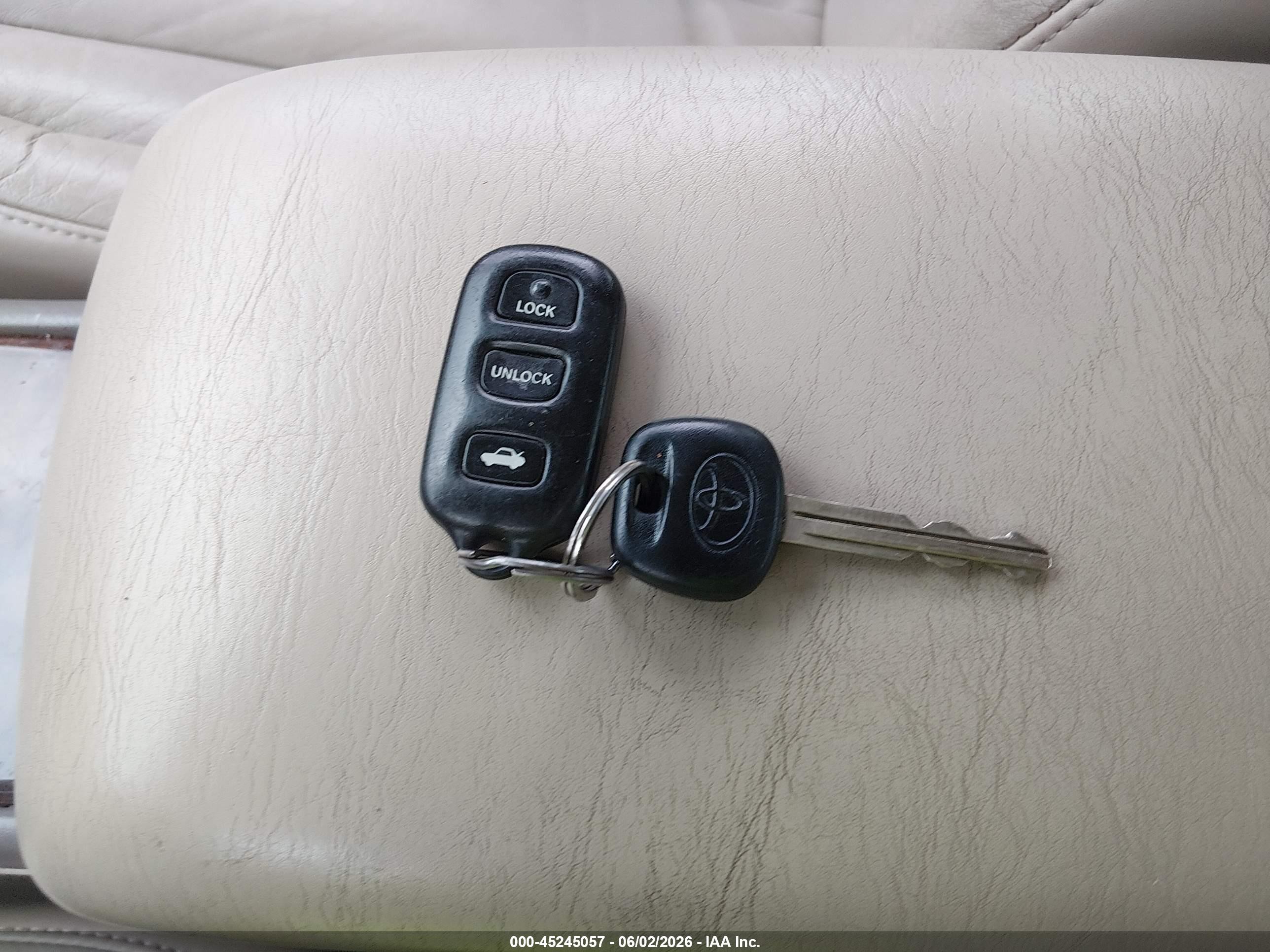 2000 Toyota Avalon Xls Gold vin: 4T1BF28B3YU057253