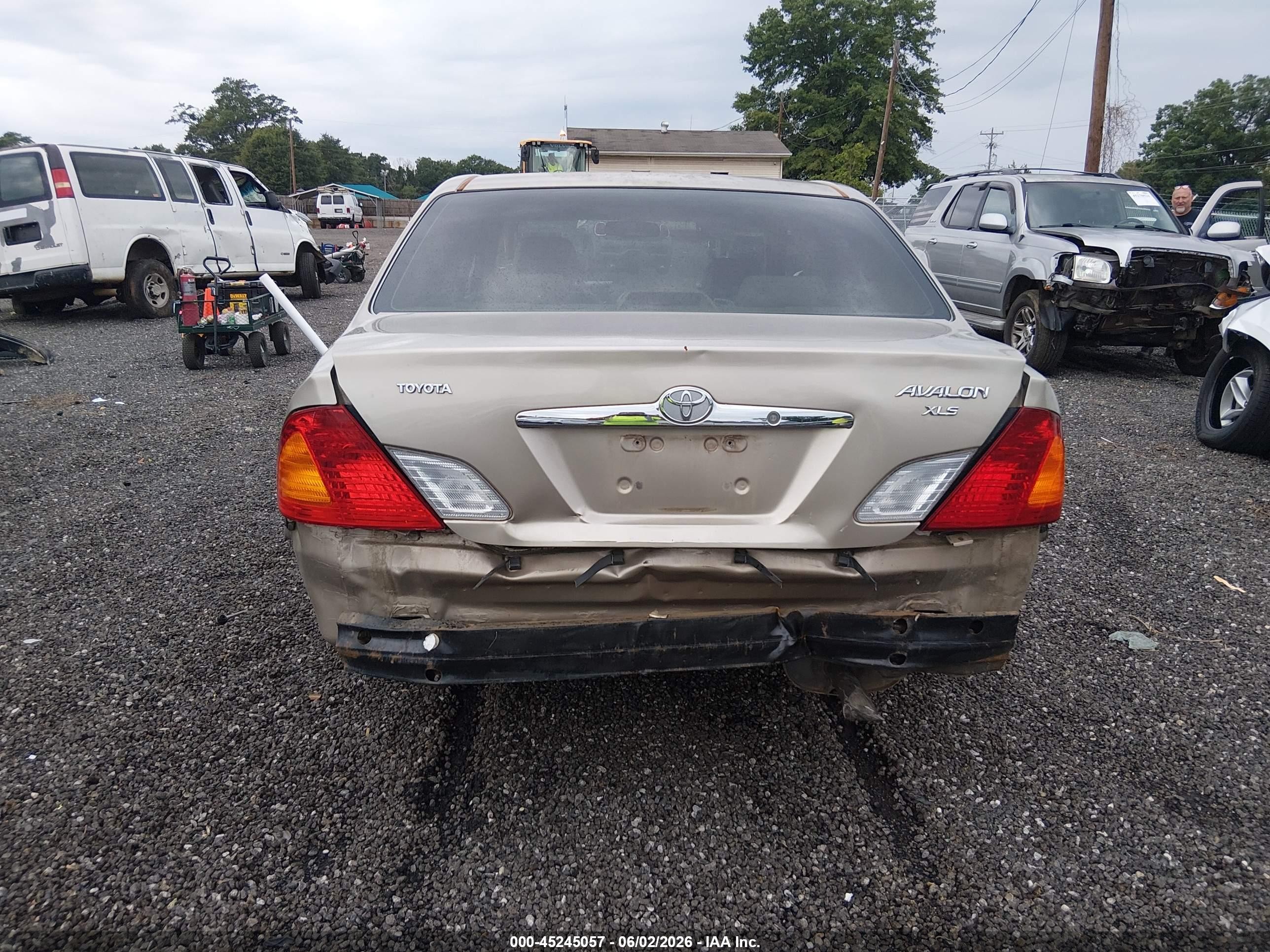 2000 Toyota Avalon Xls Gold vin: 4T1BF28B3YU057253