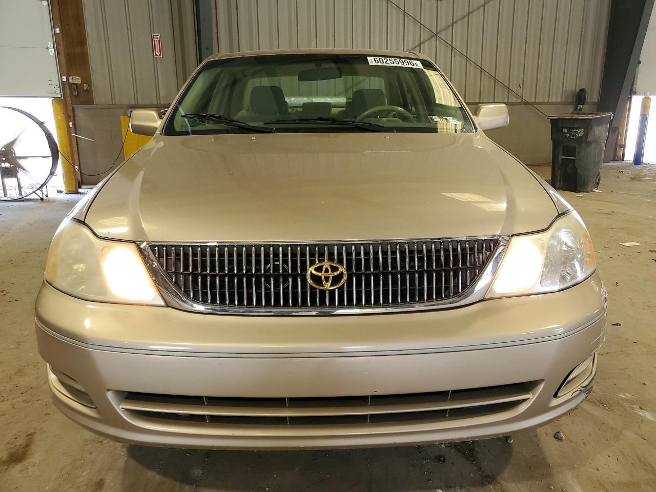 2000 Toyota Avalon Xl Tan vin: 4T1BF28B3YU092228