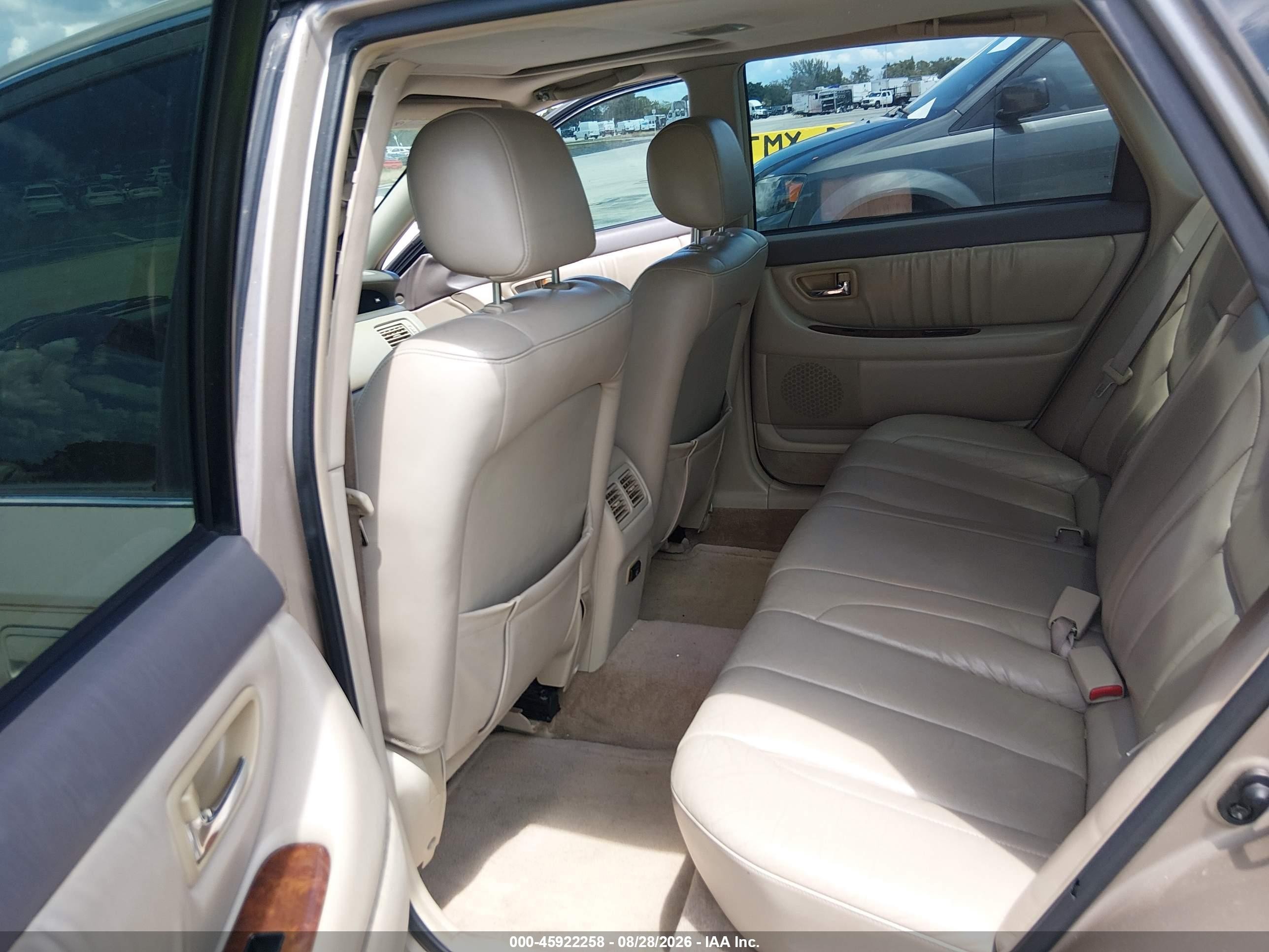 2000 Toyota Avalon Xl/xls Gold vin: 4T1BF28B3YU104765