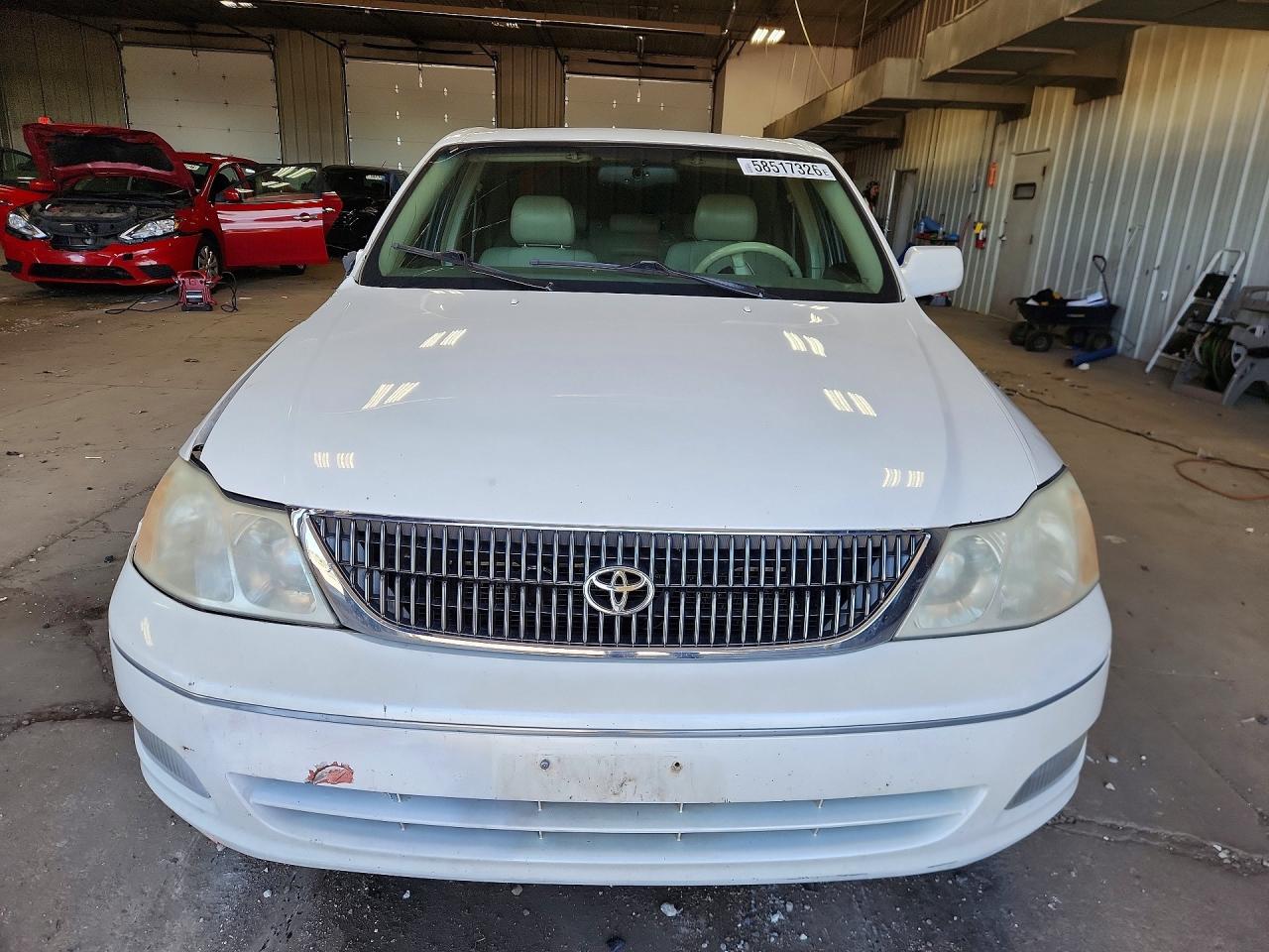 2001 Toyota Avalon Xls White vin: 4T1BF28B41U122309