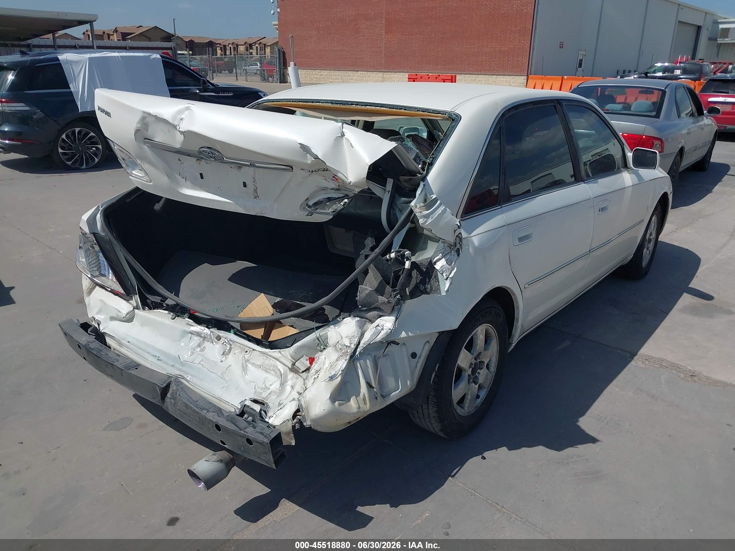 2002 Toyota Avalon Xl White vin: 4T1BF28B42U230723