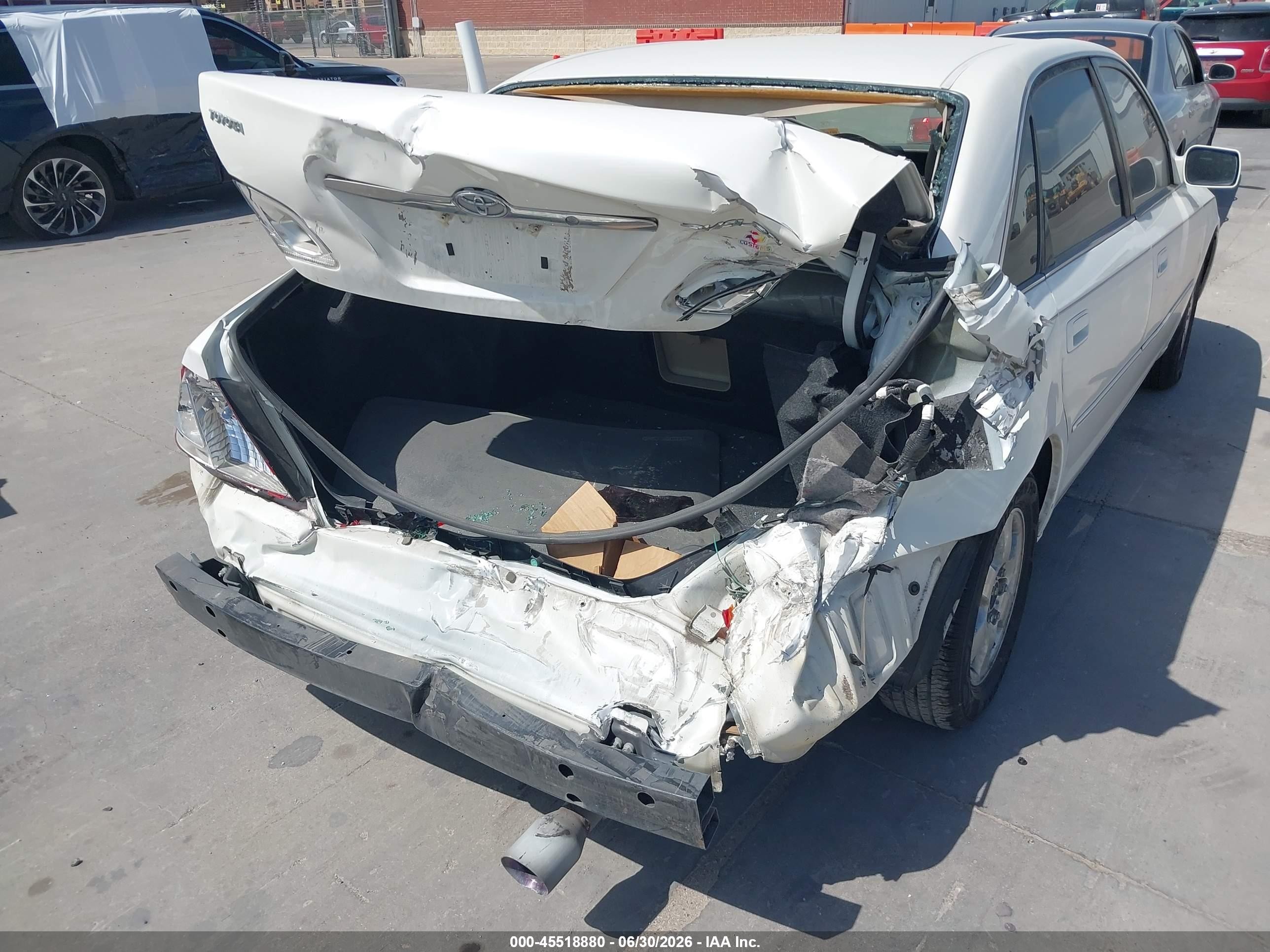 2002 Toyota Avalon Xl White vin: 4T1BF28B42U230723