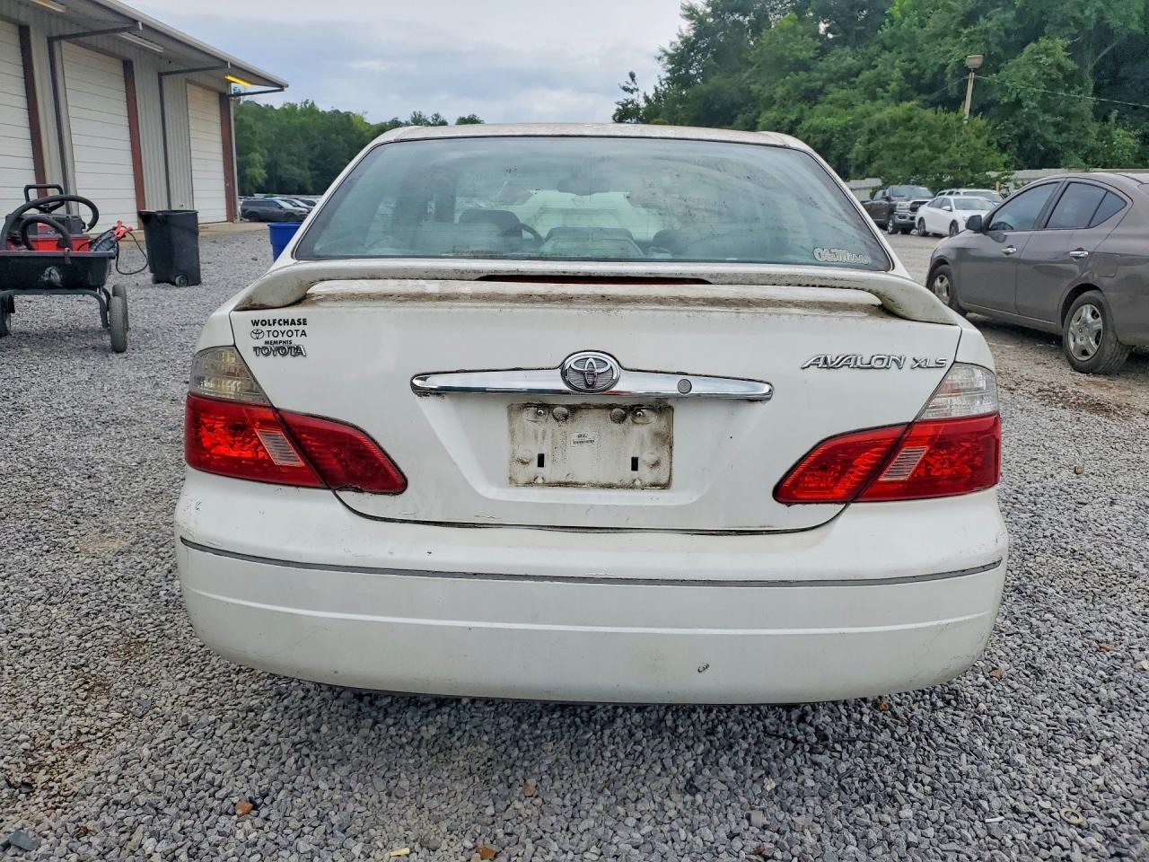 2004 Toyota Avalon Xls White vin: 4T1BF28B44U347396
