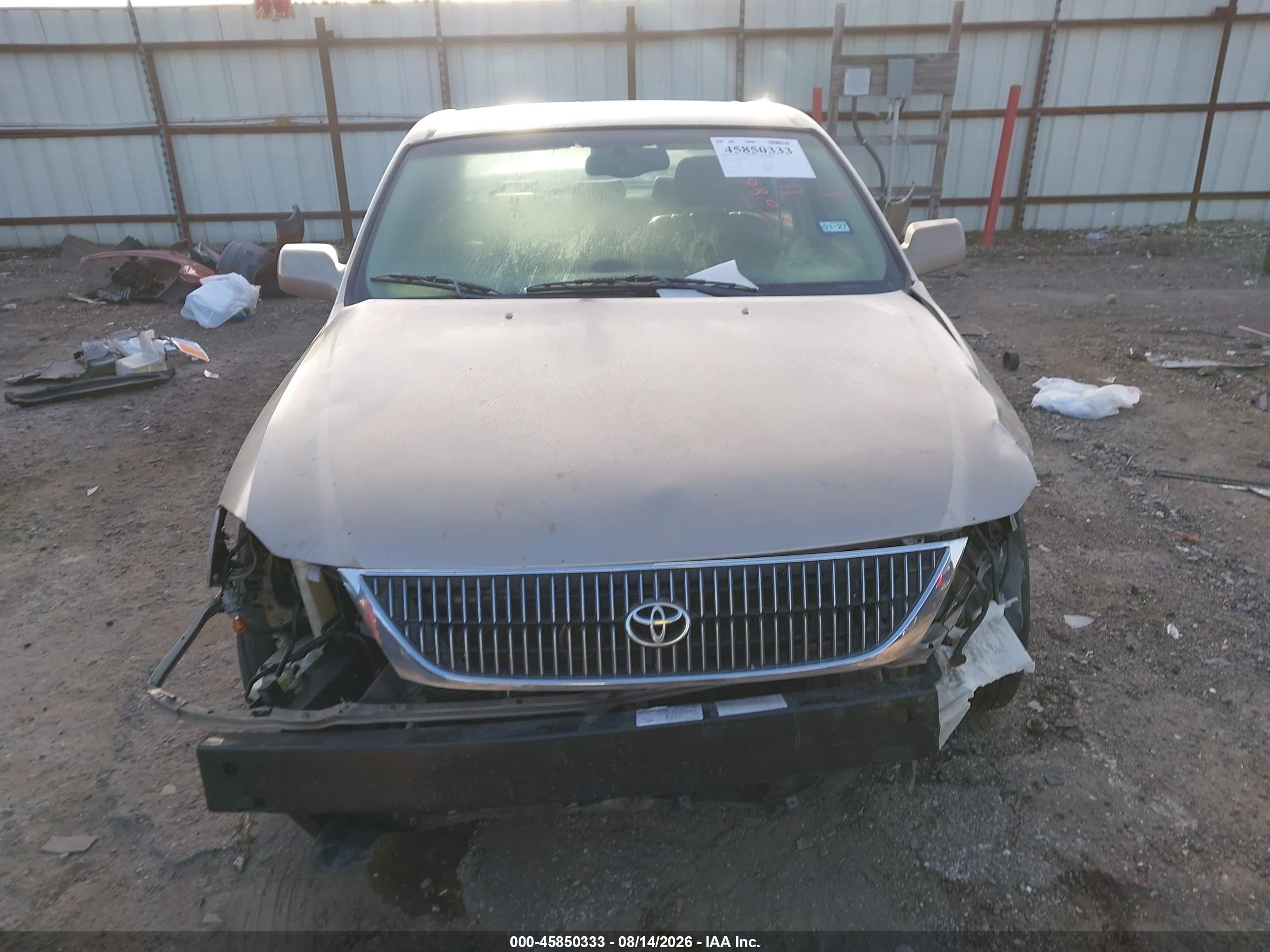 2000 Toyota Avalon Xls Gold vin: 4T1BF28B4YU009700