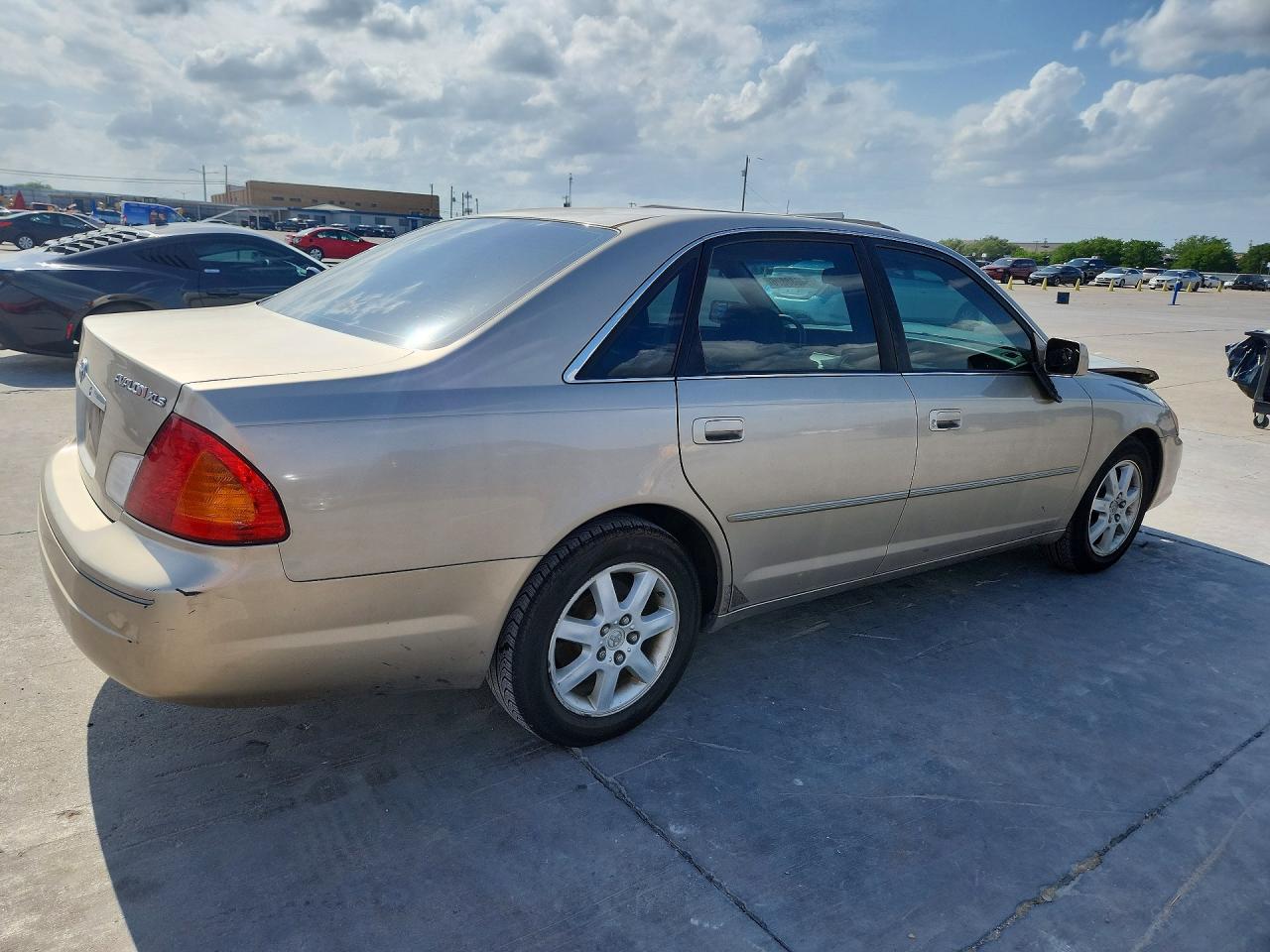 2000 Toyota Avalon Xls Gold vin: 4T1BF28B4YU029901