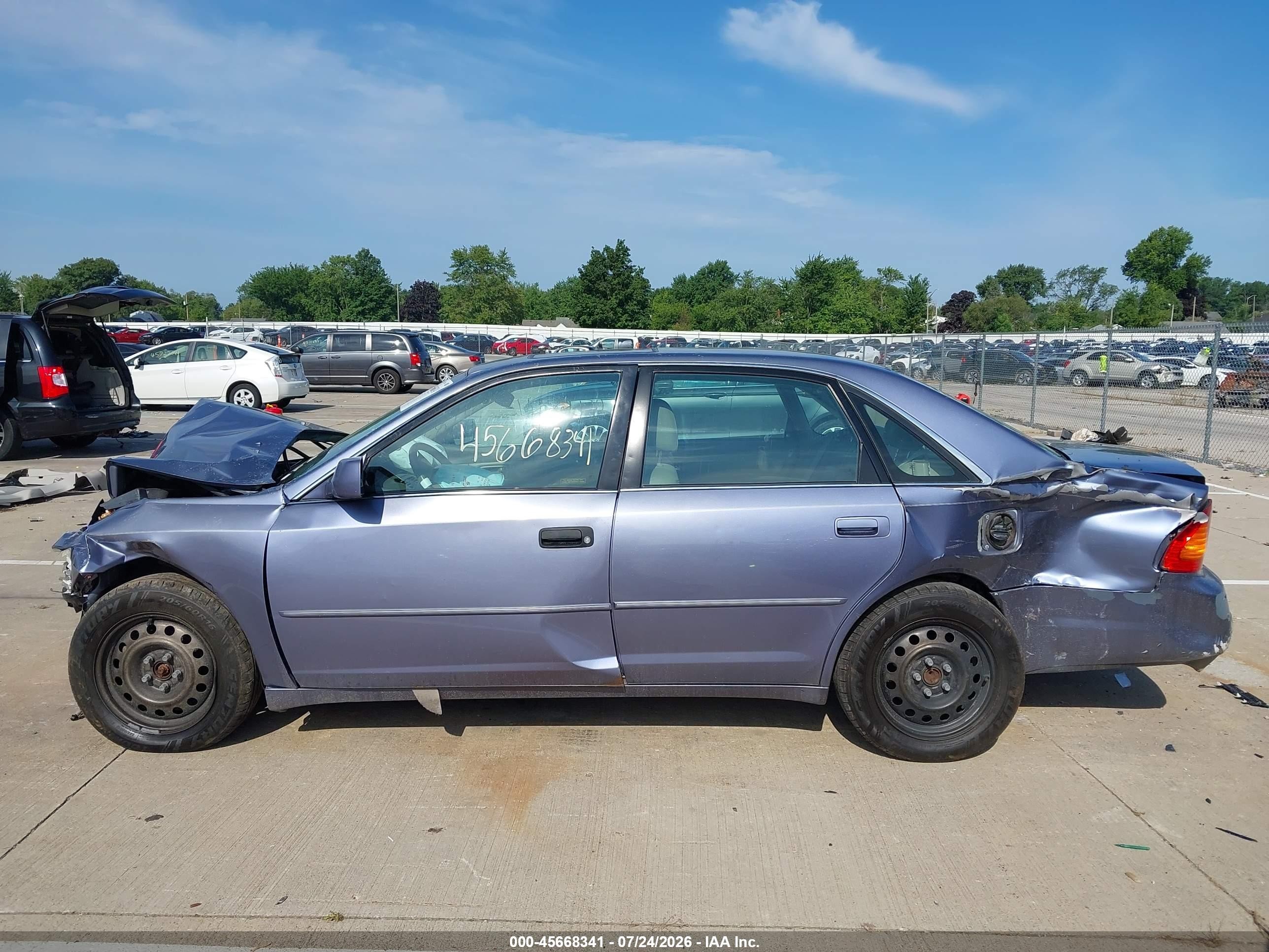 2000 Toyota Avalon Xls Light Blue vin: 4T1BF28B4YU049372