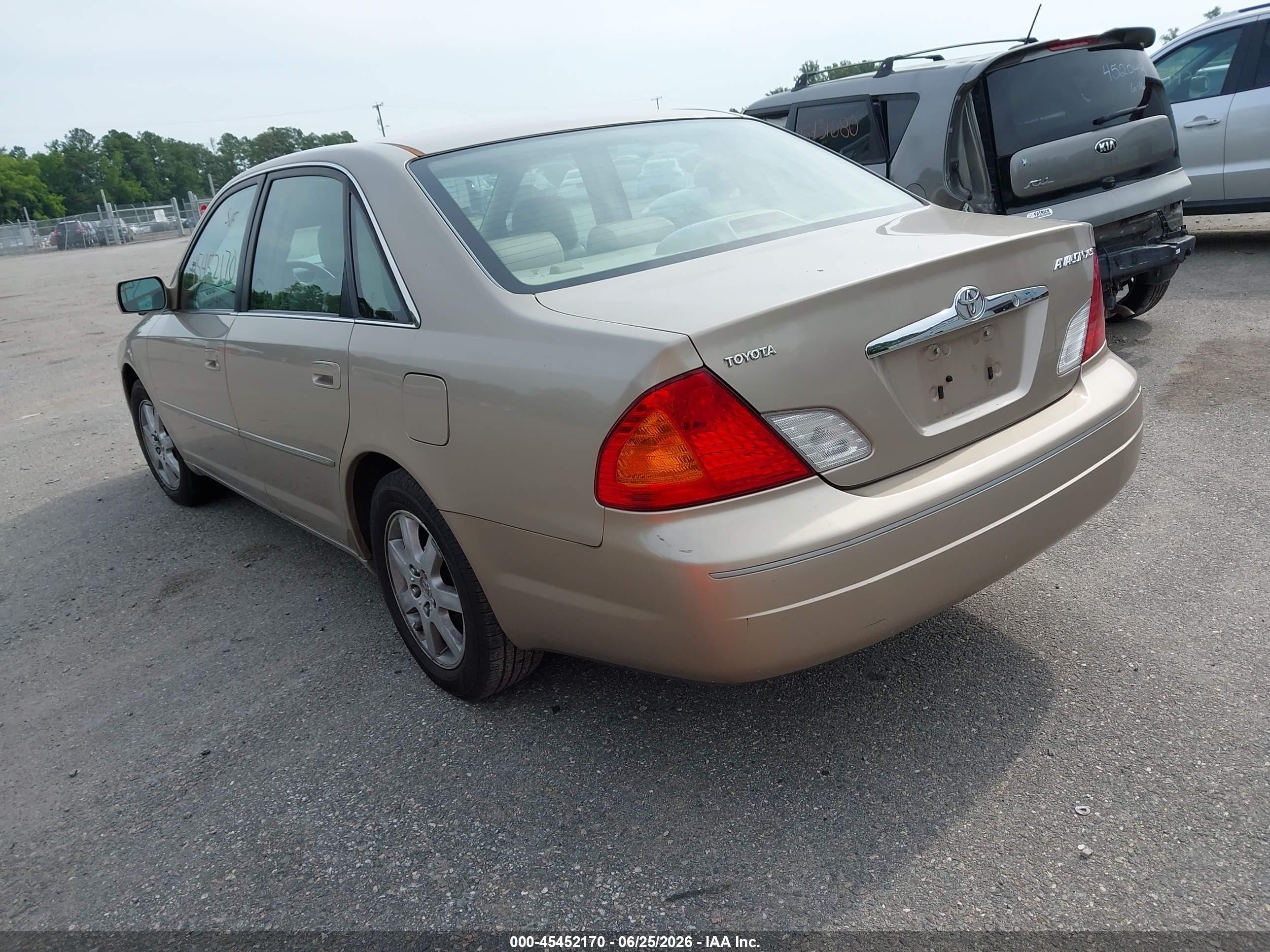 2000 Toyota Avalon Xls Champagne vin: 4T1BF28B4YU082470