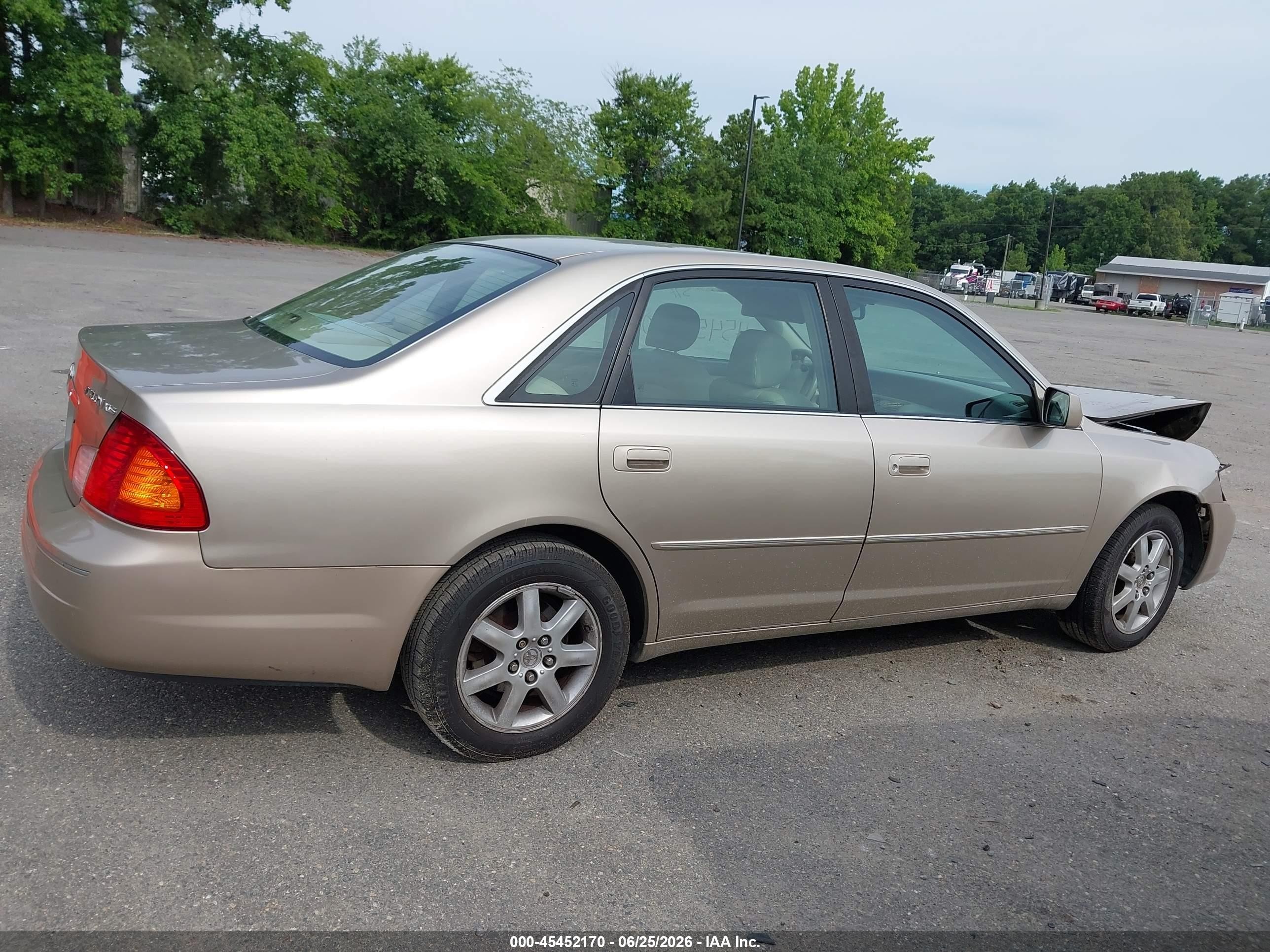 2000 Toyota Avalon Xls Champagne vin: 4T1BF28B4YU082470