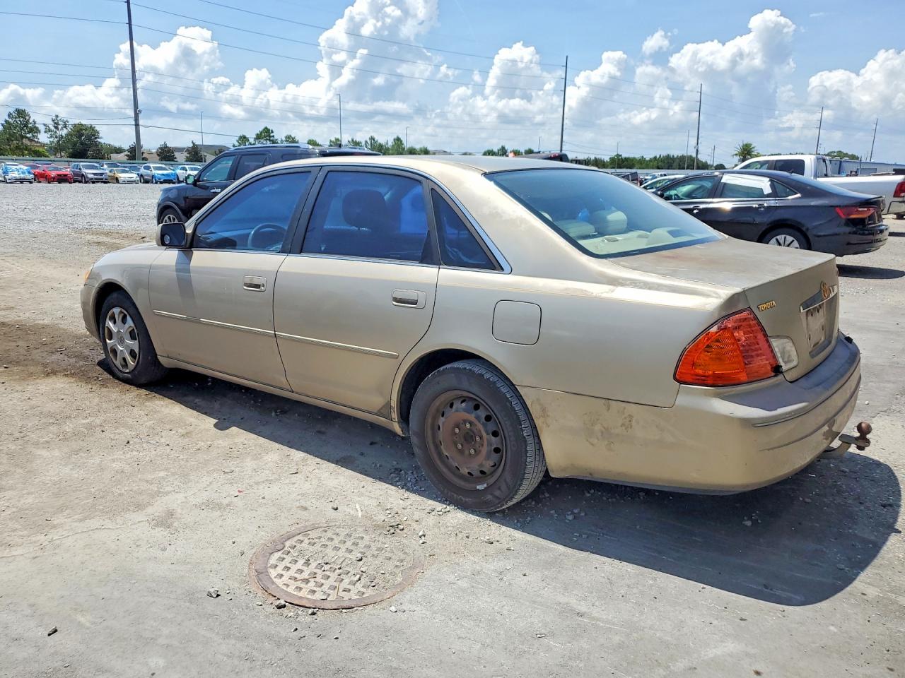 2000 Toyota Avalon Xl Gold vin: 4T1BF28B4YU090813