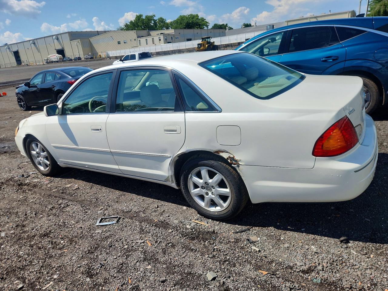 2001 Toyota Avalon Xls White vin: 4T1BF28B51U171308