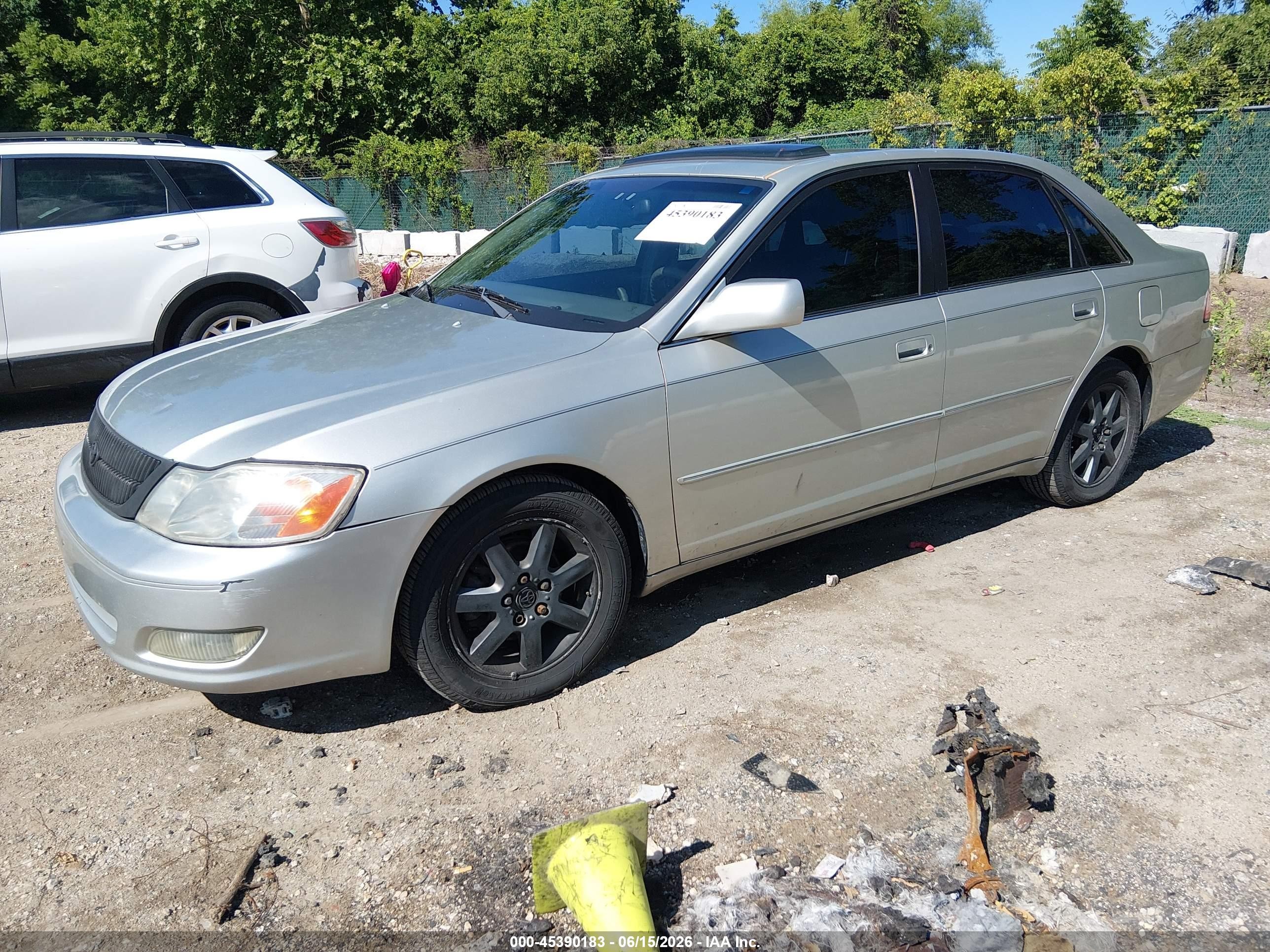 2001 Toyota Avalon Xls Silver vin: 4T1BF28B51U178968