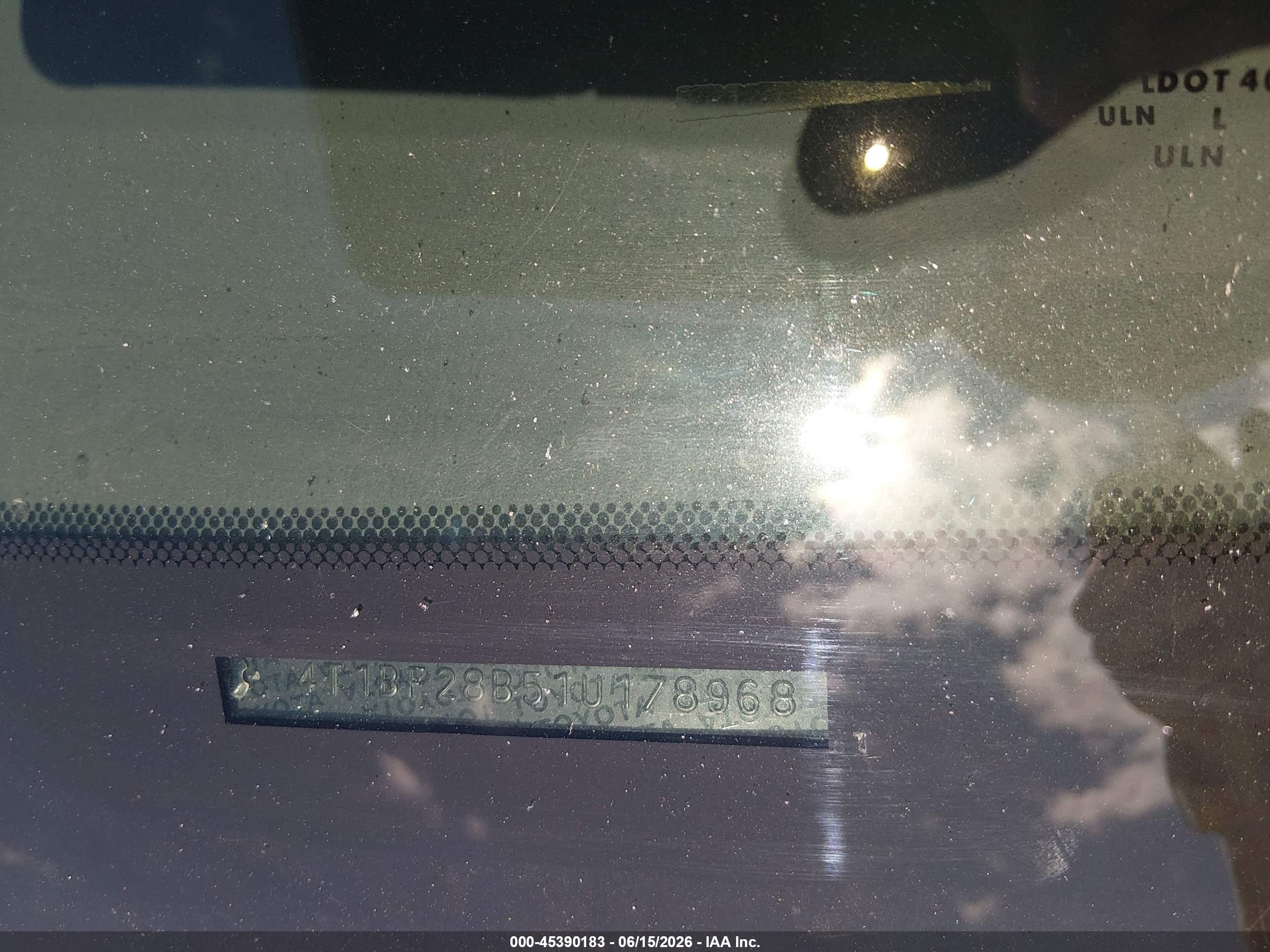 2001 Toyota Avalon Xls Silver vin: 4T1BF28B51U178968