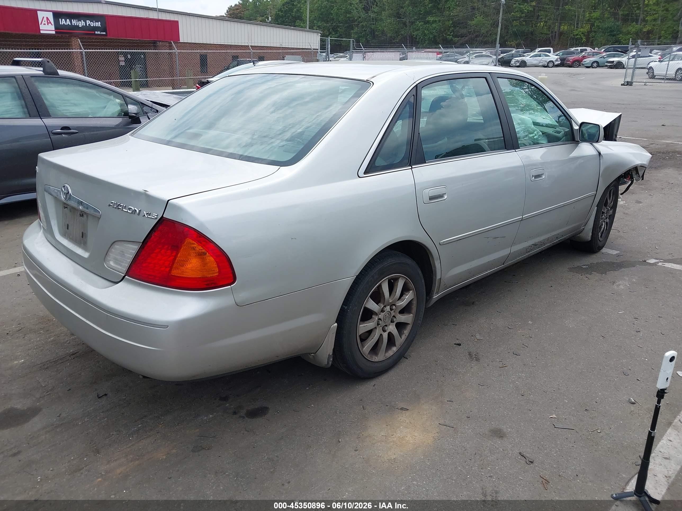 2002 Toyota Avalon Xls Silver vin: 4T1BF28B52U243884