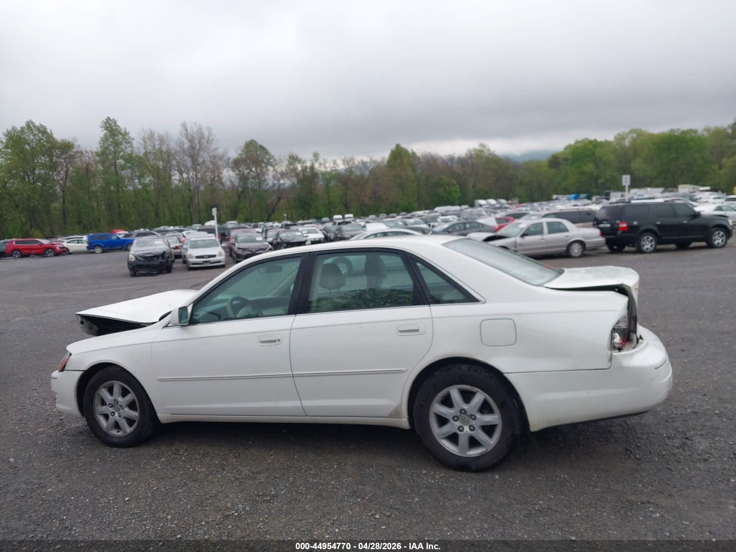 2003 Toyota Avalon Xl/xls Белый vin: 4T1BF28B53U273498
