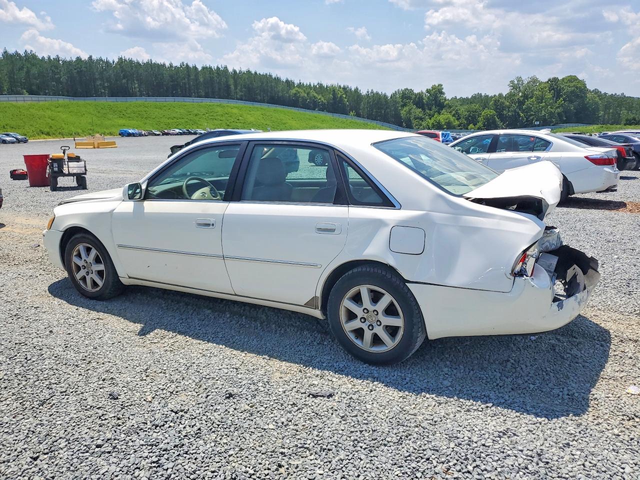 2003 Toyota Alavon Белый vin: 4T1BF28B53U310033