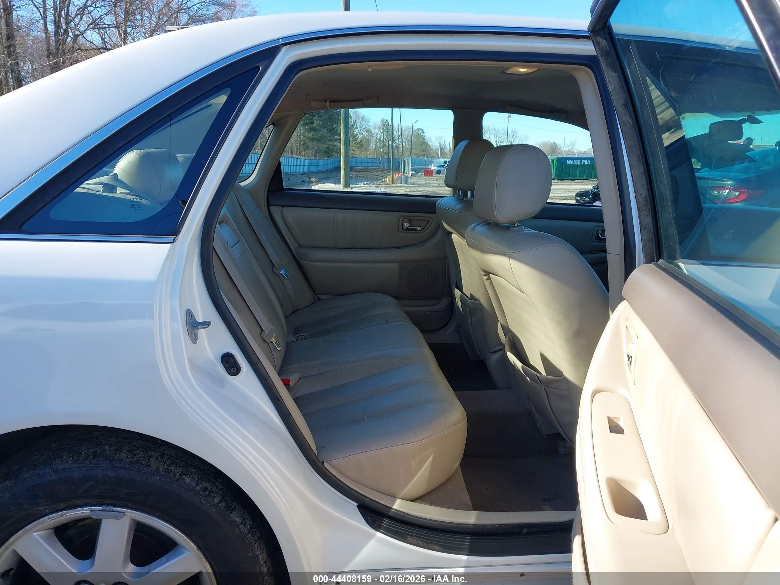 2004 Toyota Avalon Xl White vin: 4T1BF28B54U340196