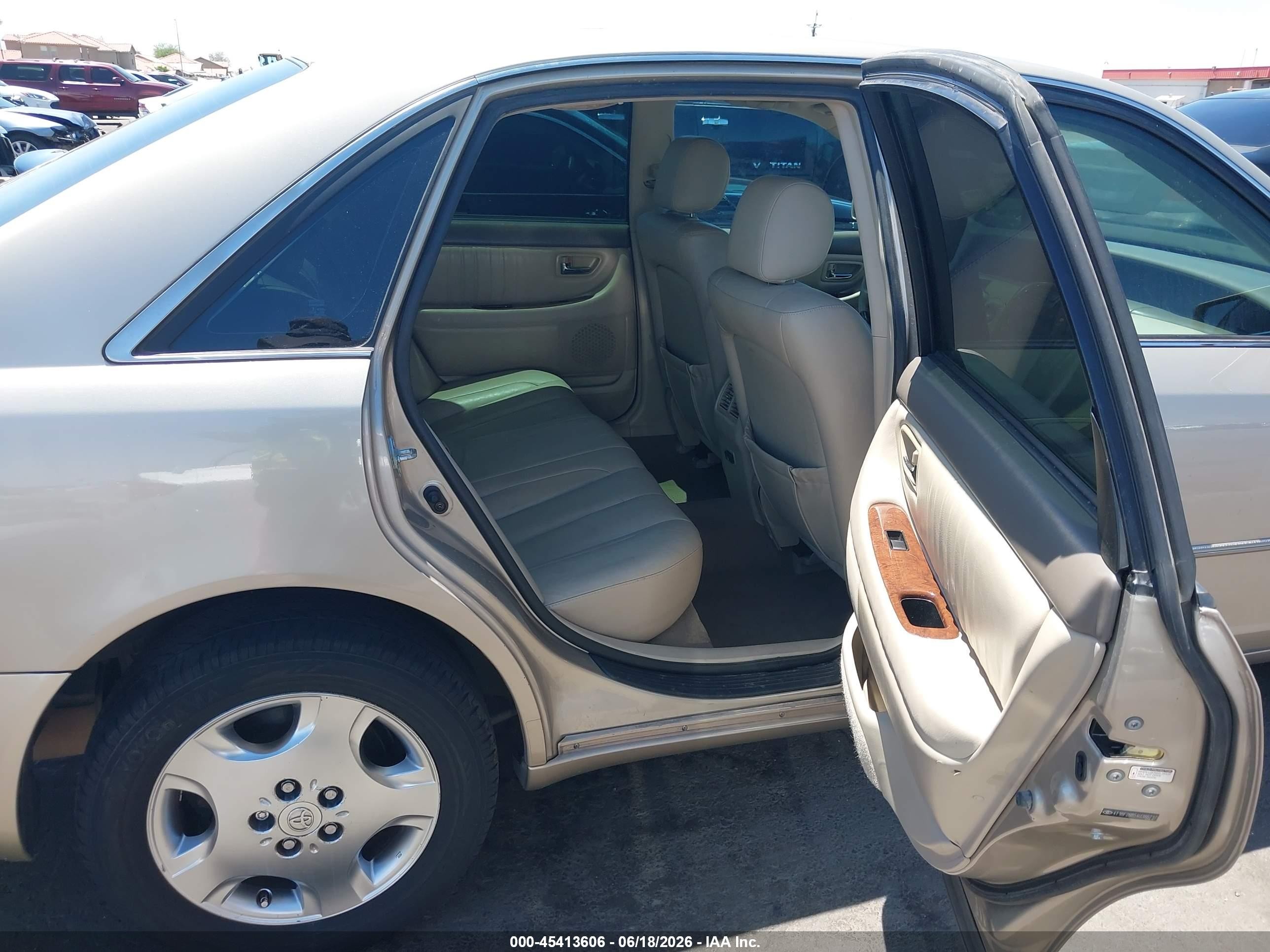 2004 Toyota Avalon Xls Gold vin: 4T1BF28B54U388717