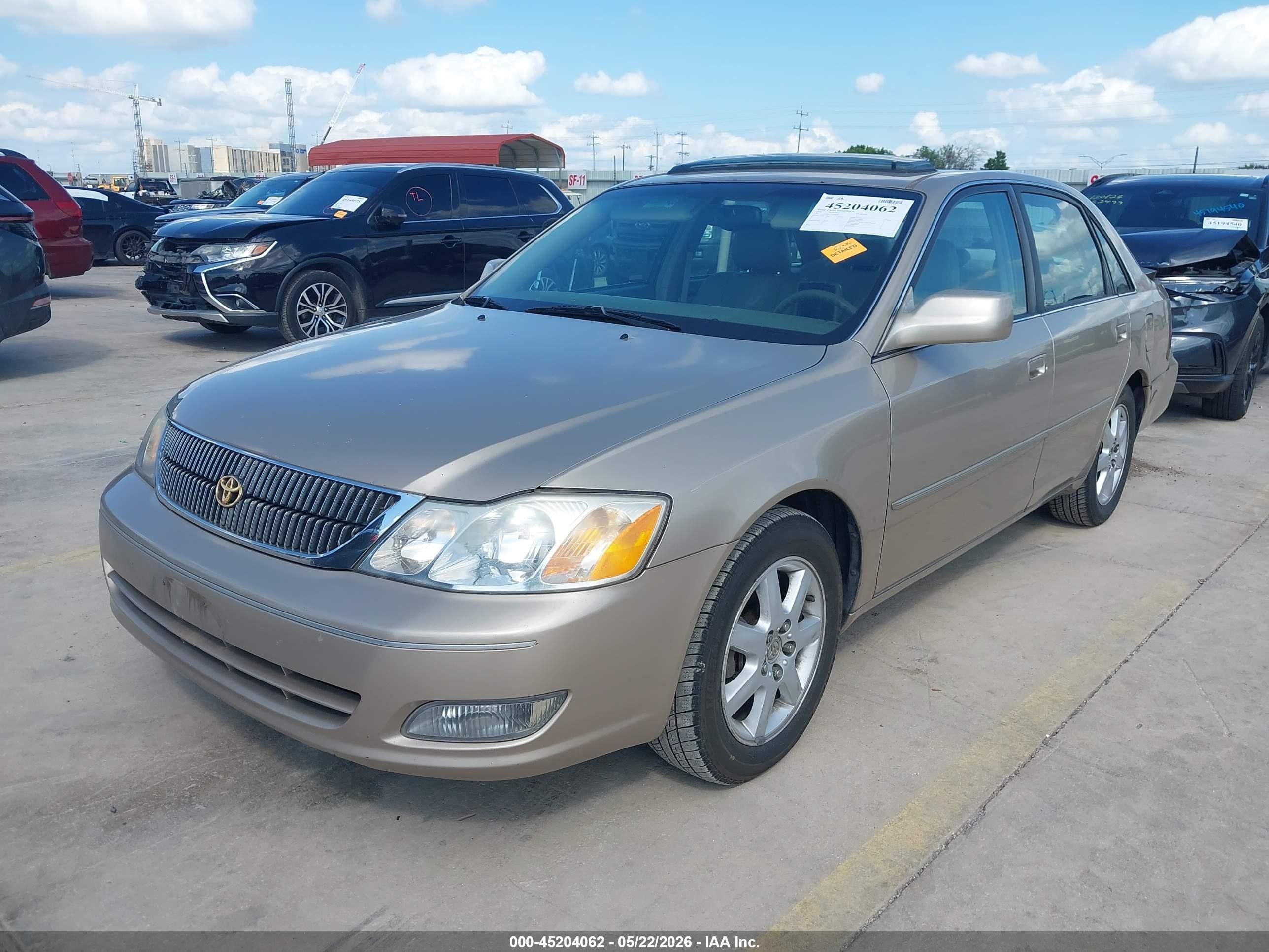 2000 Toyota Avalon Xls Золотой vin: 4T1BF28B5YU048702