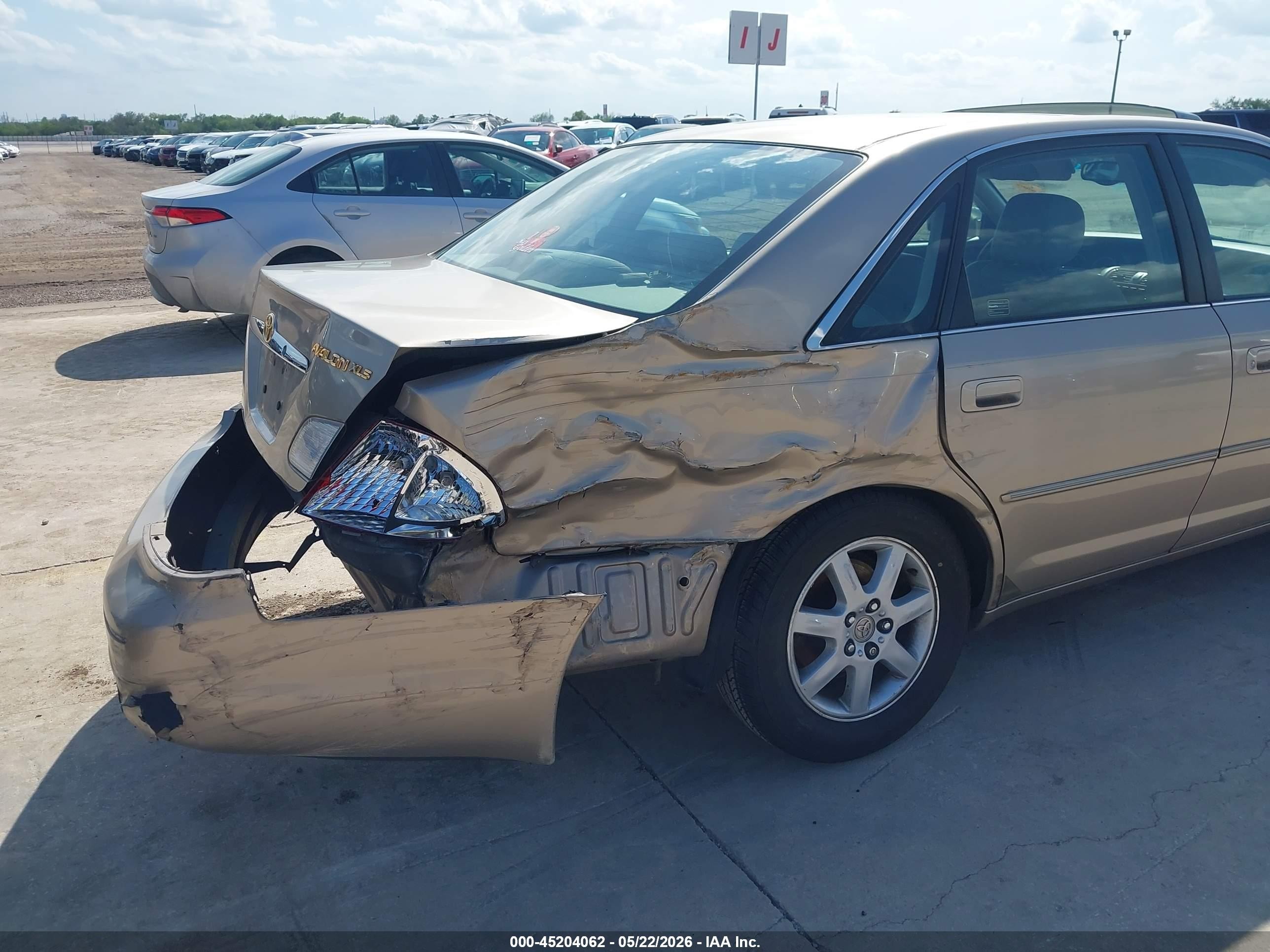 2000 Toyota Avalon Xls Золотой vin: 4T1BF28B5YU048702