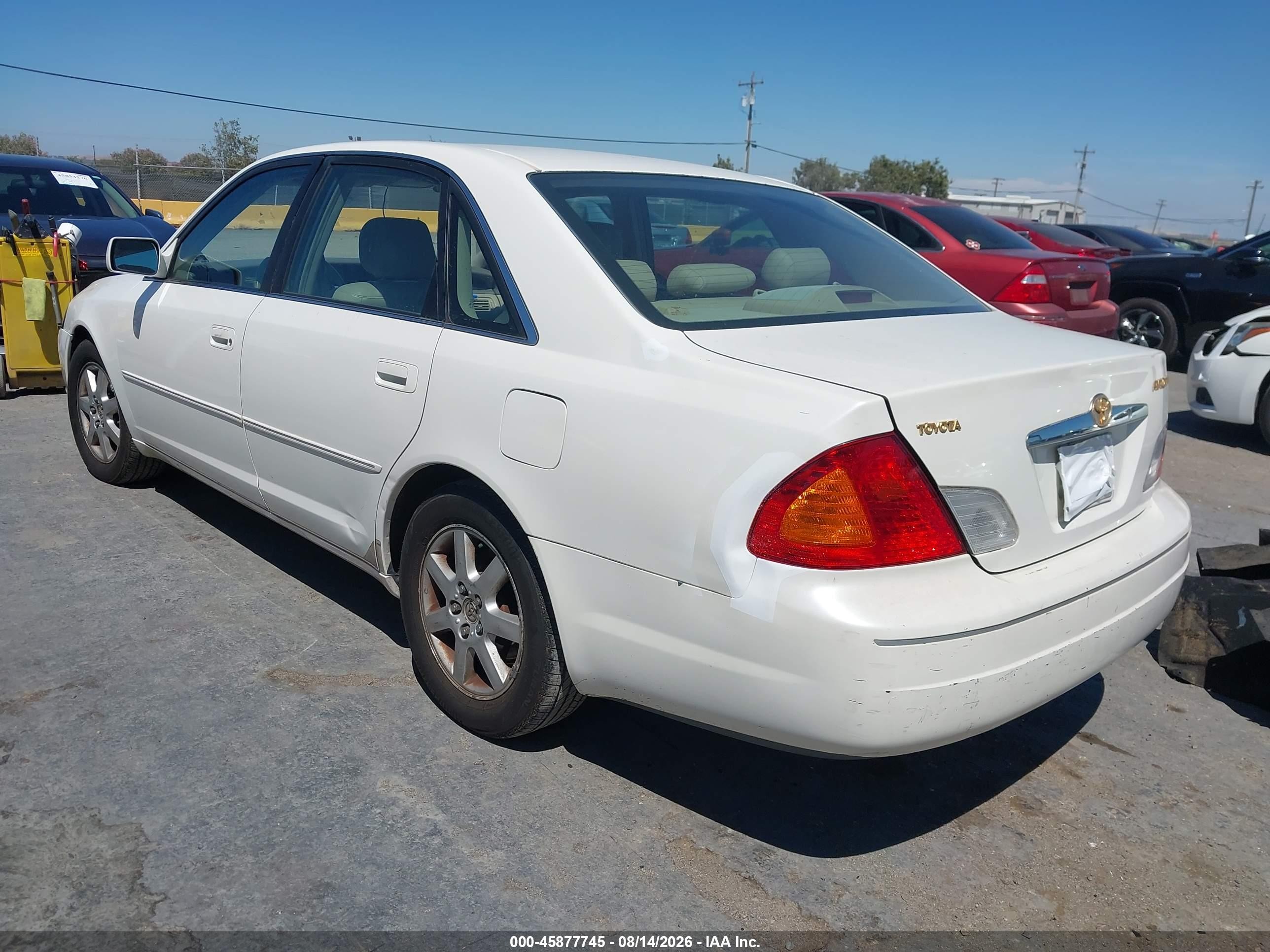 2001 Toyota Avalon Xls White vin: 4T1BF28B61U187209