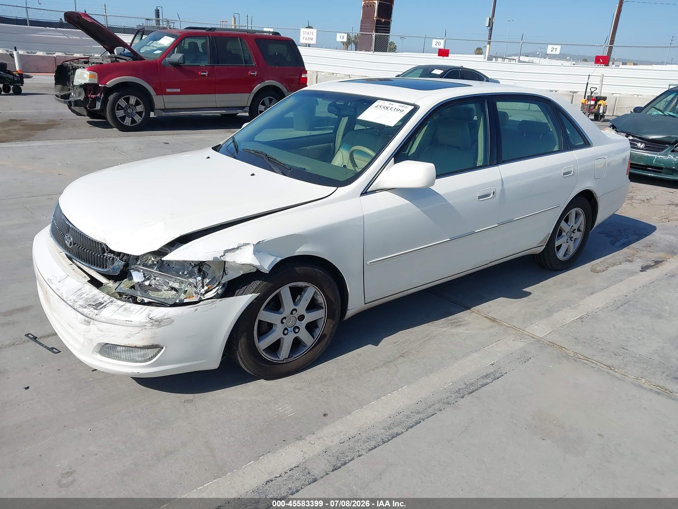 2001 Toyota Avalon Xls White vin: 4T1BF28B61U193754