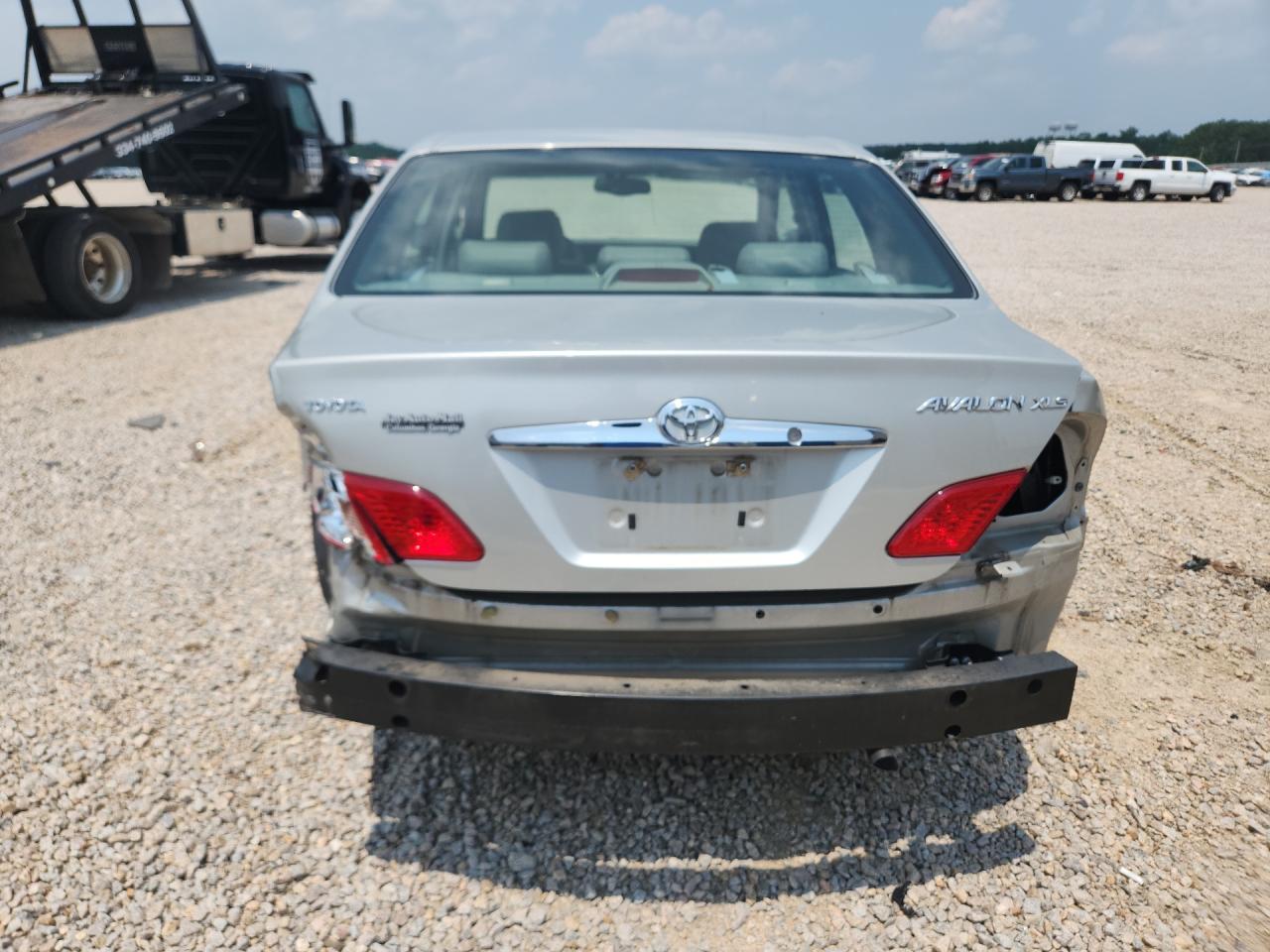 2004 Toyota Avalon Xls Silver vin: 4T1BF28B64U339512