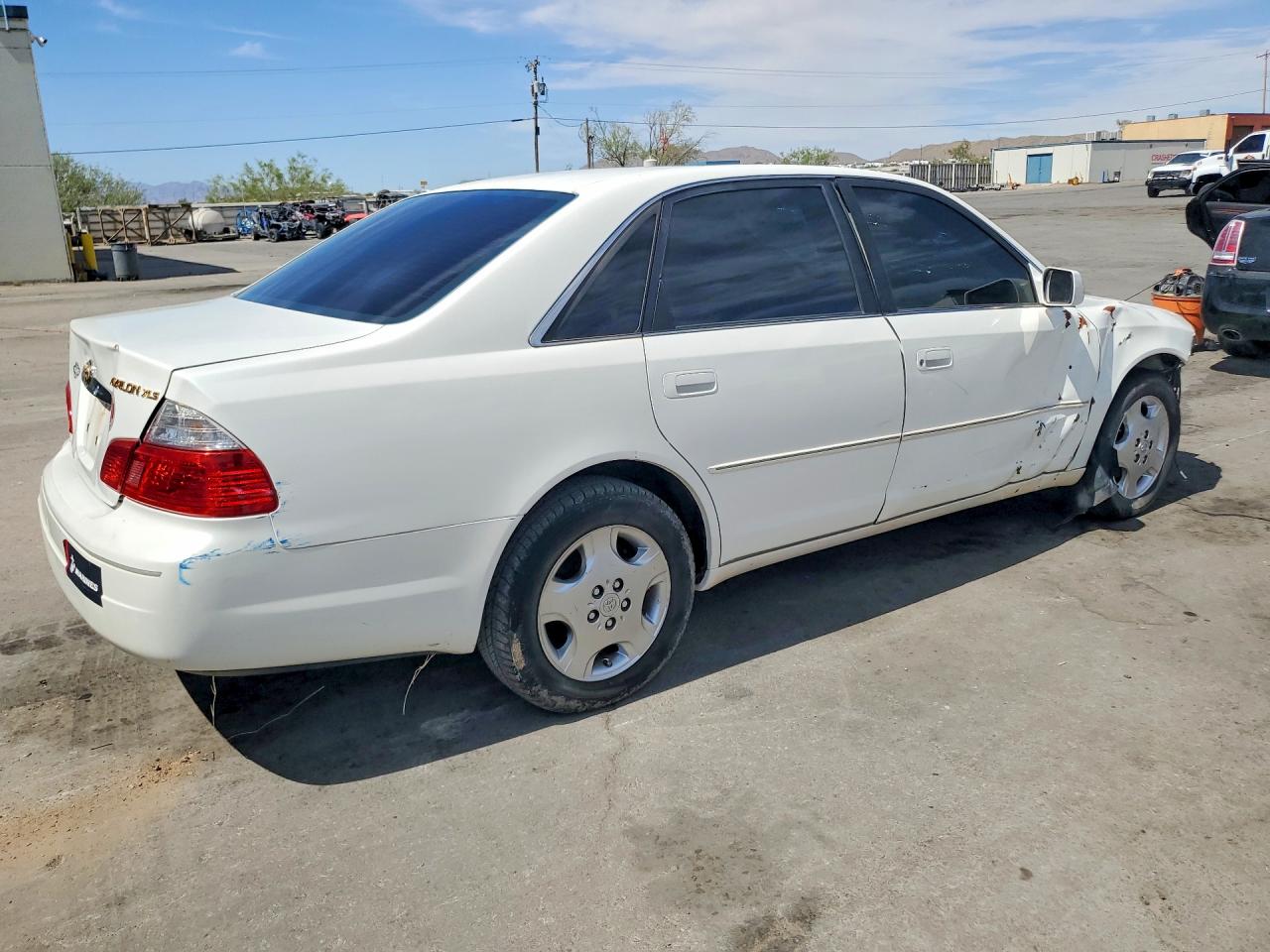 2004 Toyota Avalon Xls White vin: 4T1BF28B64U347612