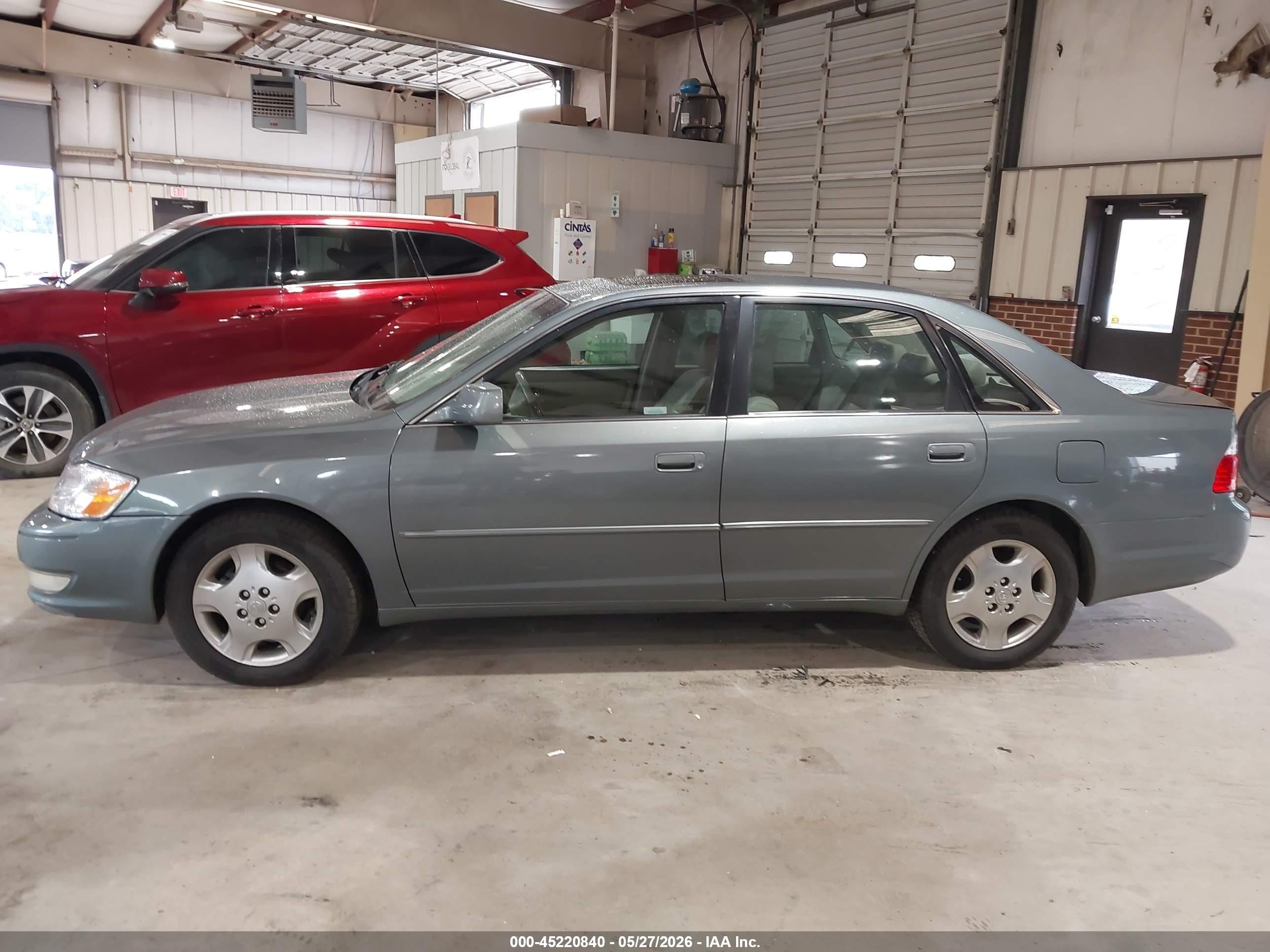 2004 Toyota Avalon Xls Gray vin: 4T1BF28B64U388192